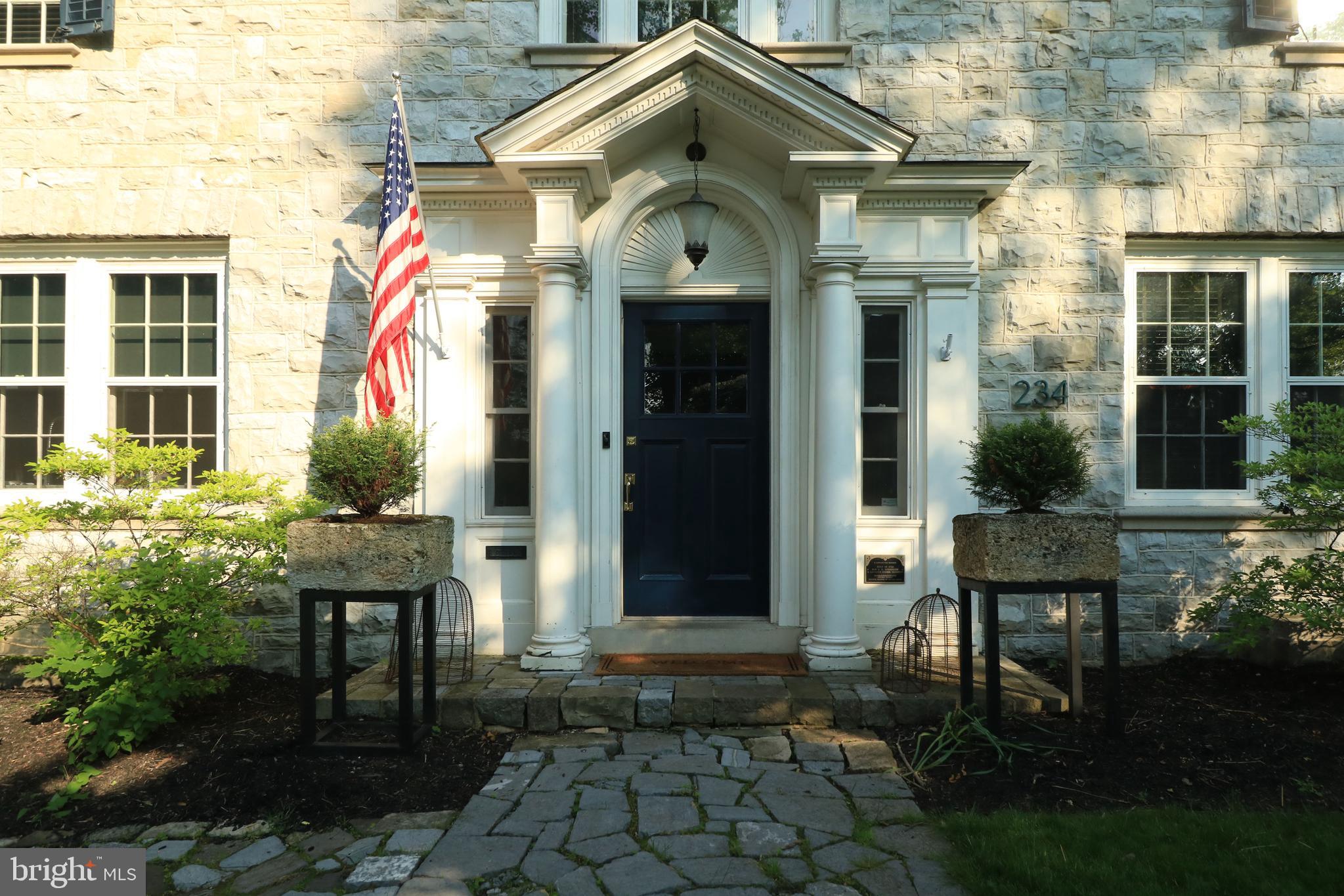 234 W FAIRMOUNT AVENUE