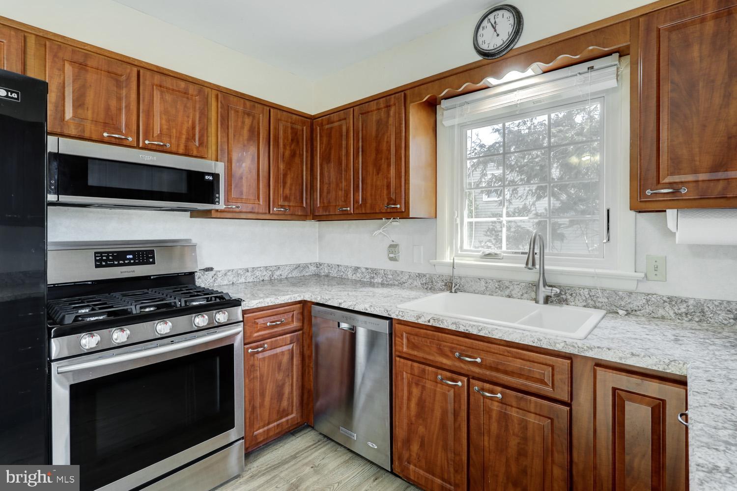 MEADOW VIEW ESTATES - Residential