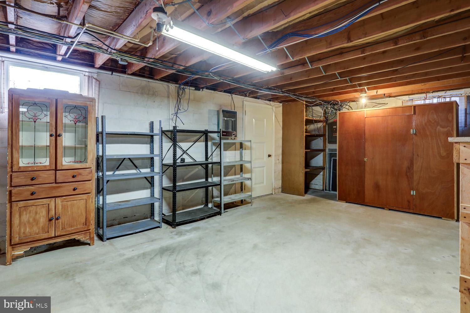 MEADOW VIEW ESTATES - Residential