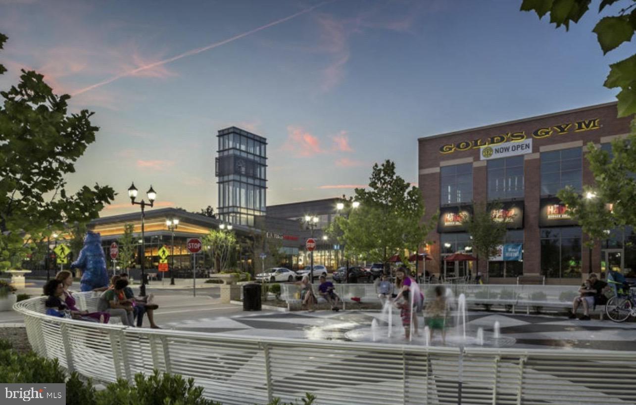 RIVERDALE PARK - Residential Lease