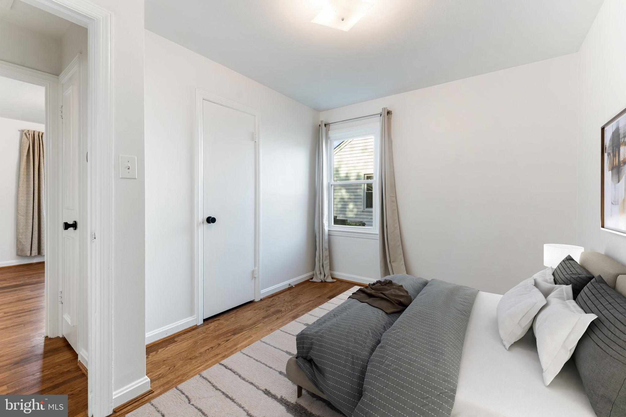 RIVERDALE PARK - Residential Lease