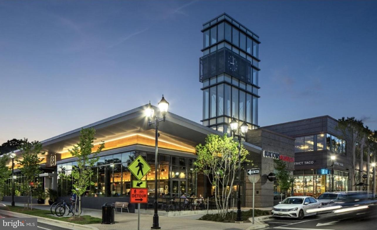 RIVERDALE PARK - Residential Lease