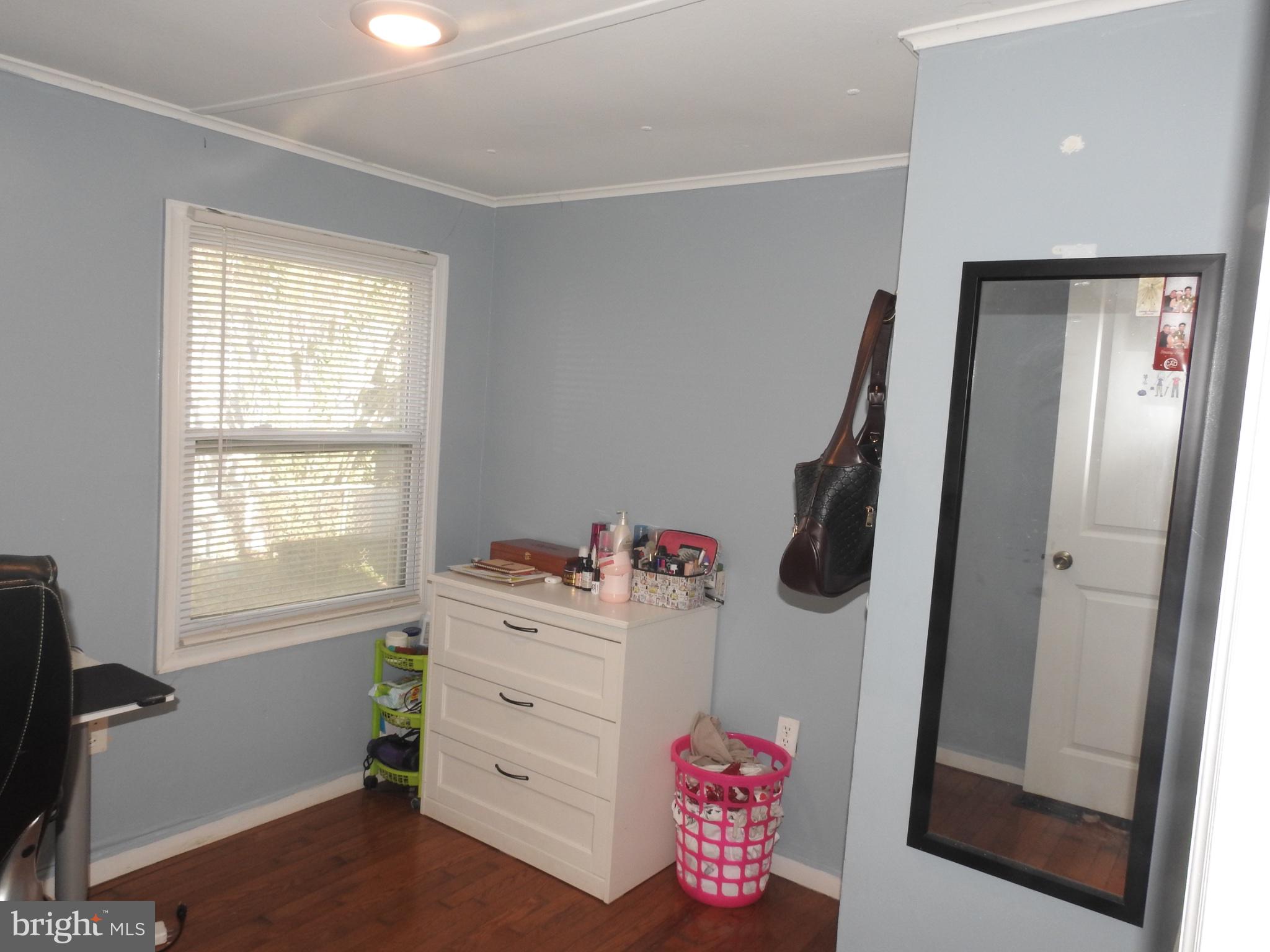 LYONS CREEK MOBILE ESTATES - Residential