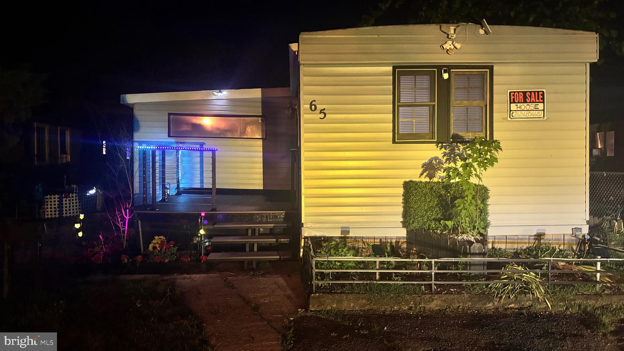 65 CUB COURT