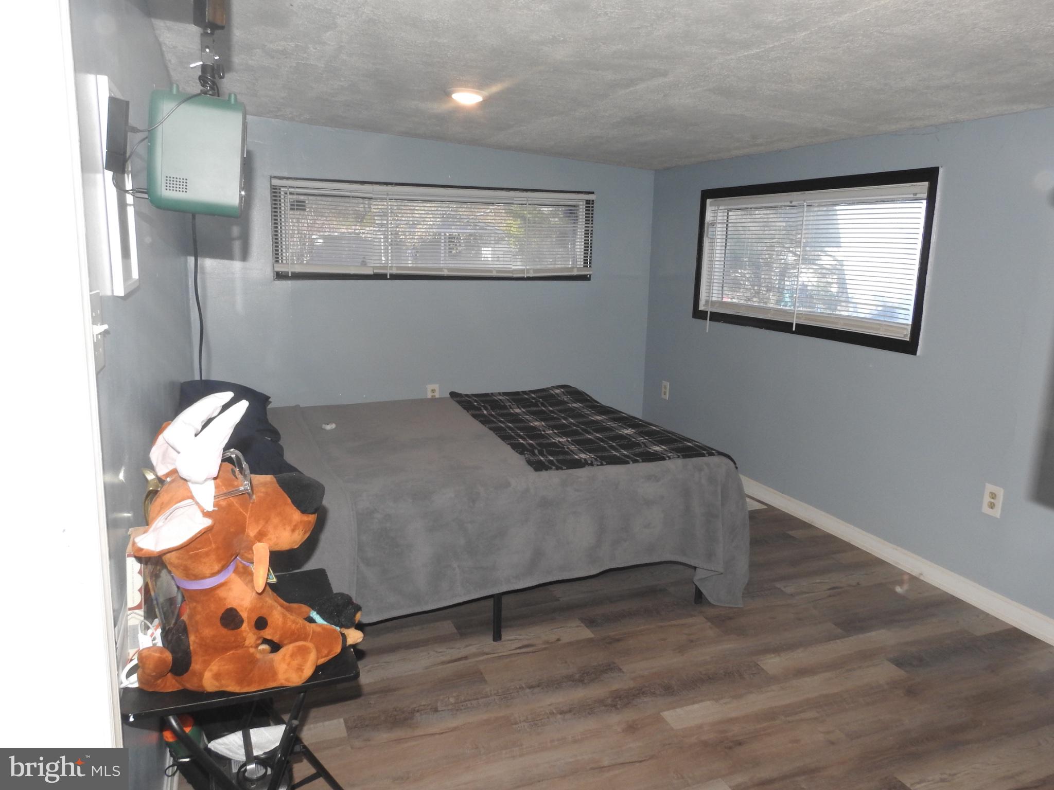 LYONS CREEK MOBILE ESTATES - Residential