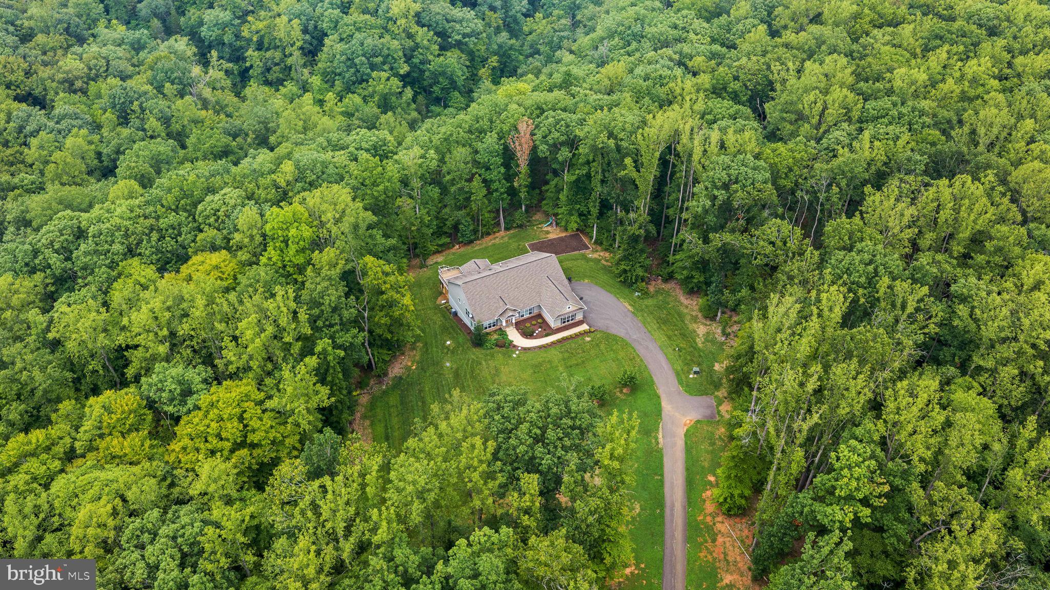 59 BONNIE LEE COURT
