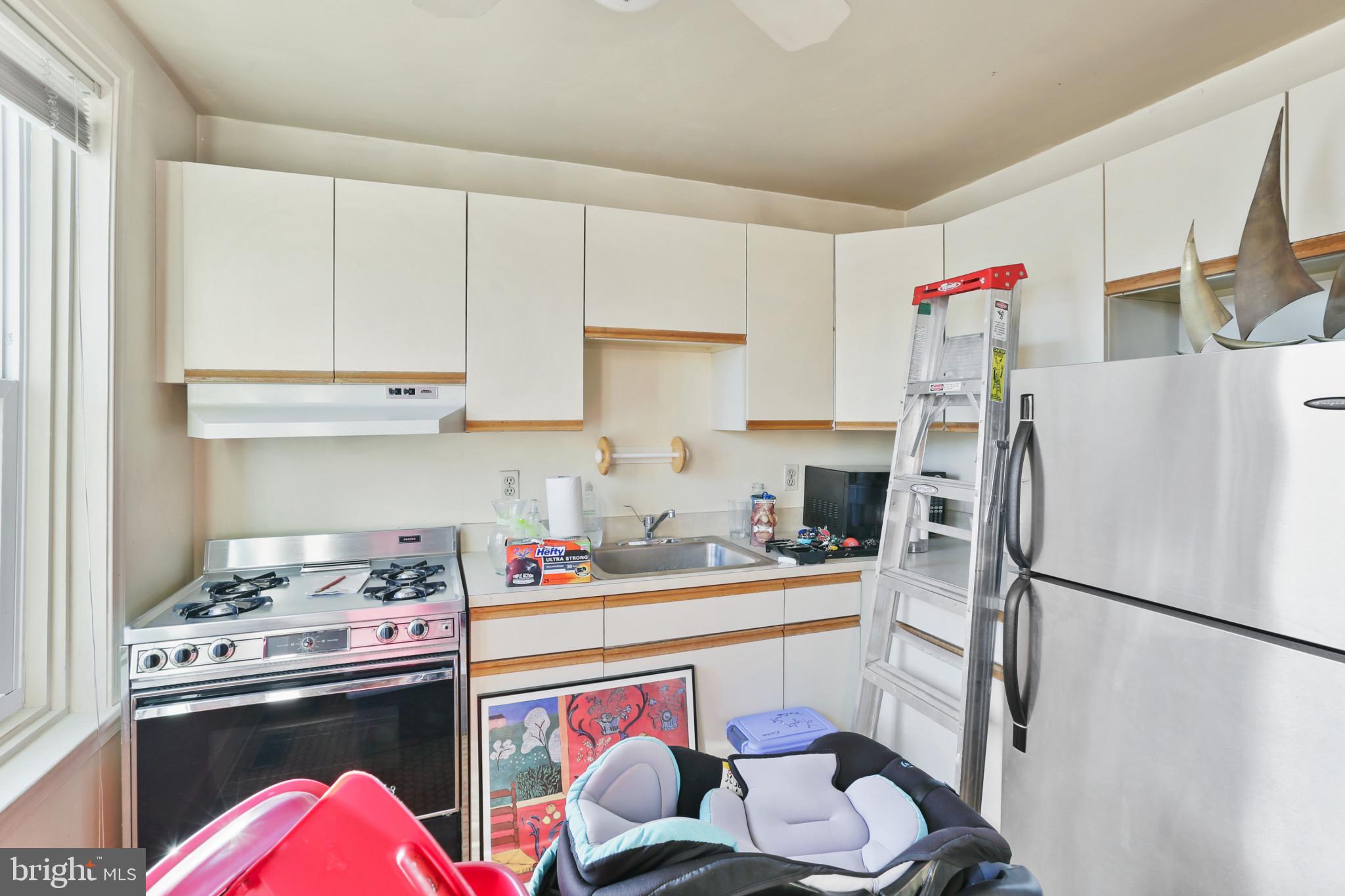 FEDERAL HILL HISTORIC DISTRICT - Residential Income