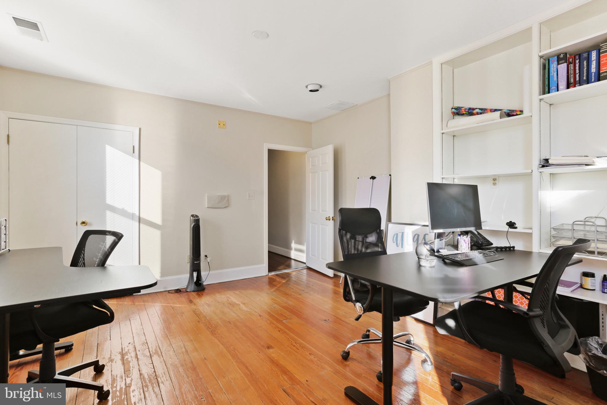 FEDERAL HILL HISTORIC DISTRICT - Residential Income