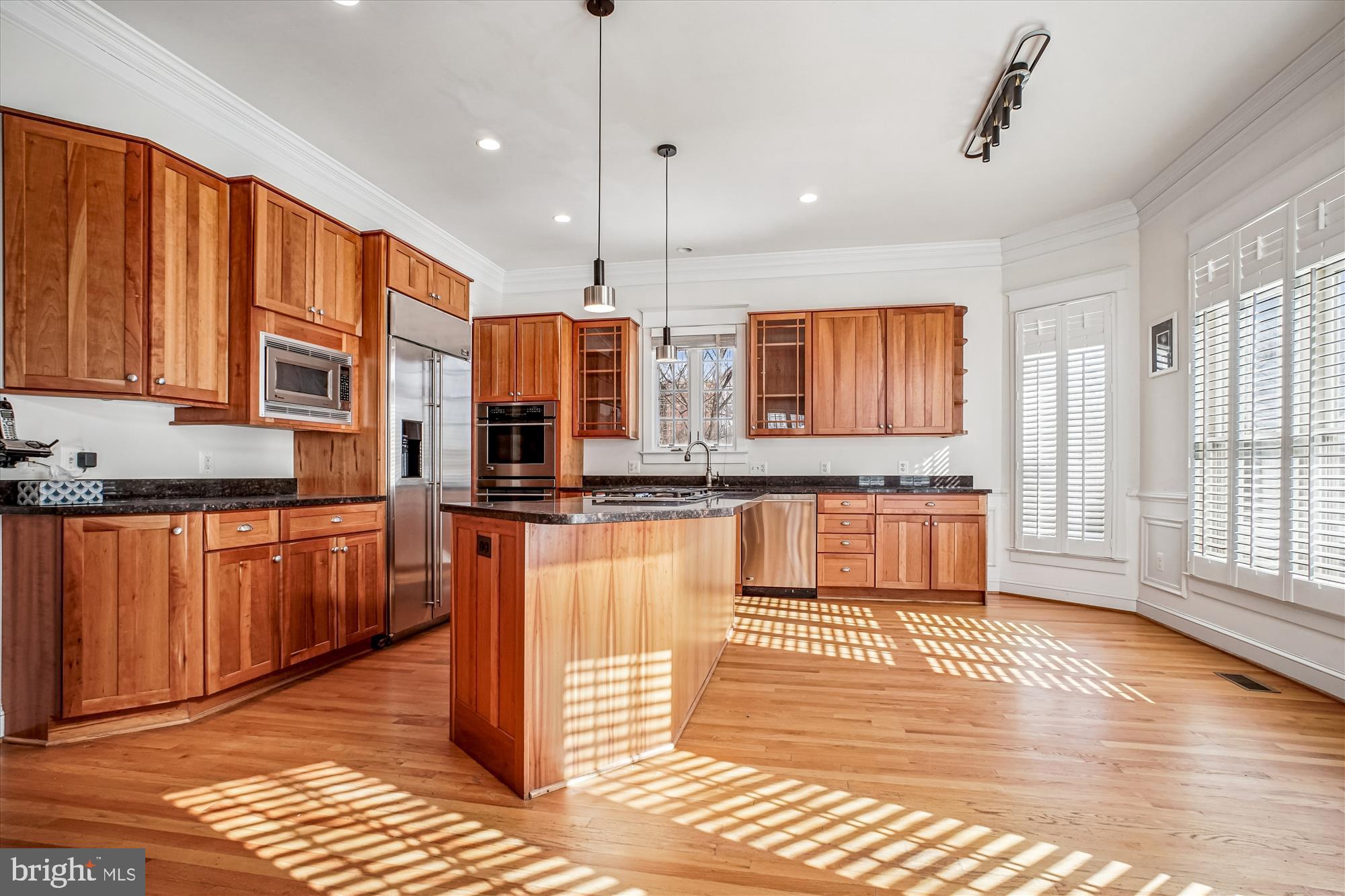 CLARENDON - Residential