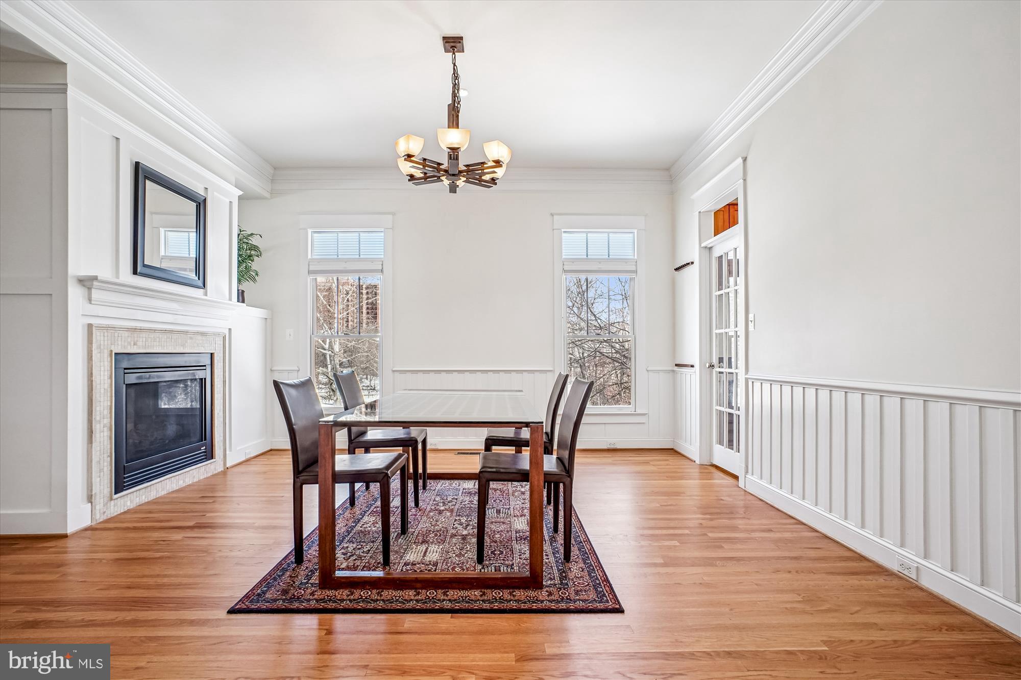 CLARENDON - Residential