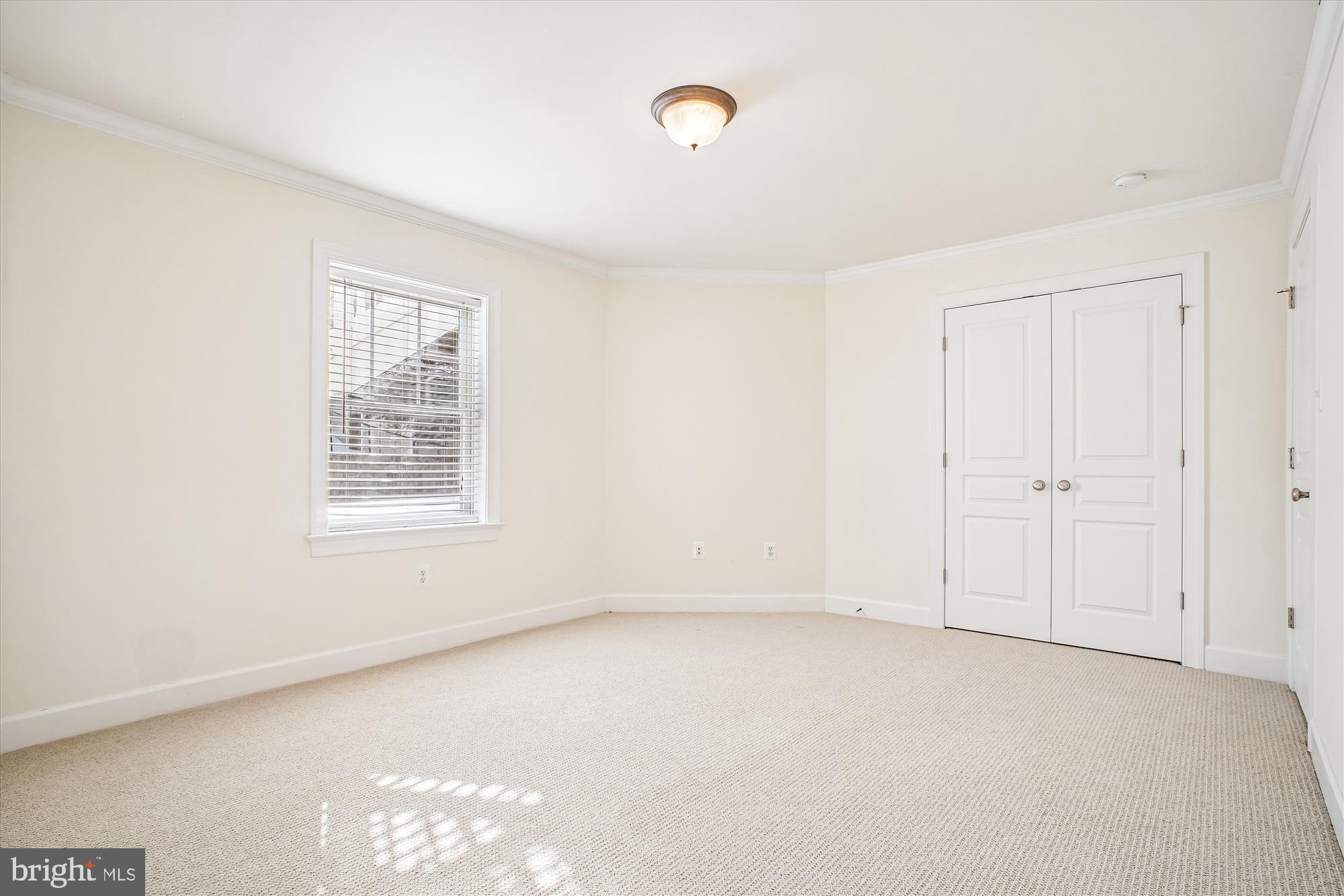 CLARENDON - Residential