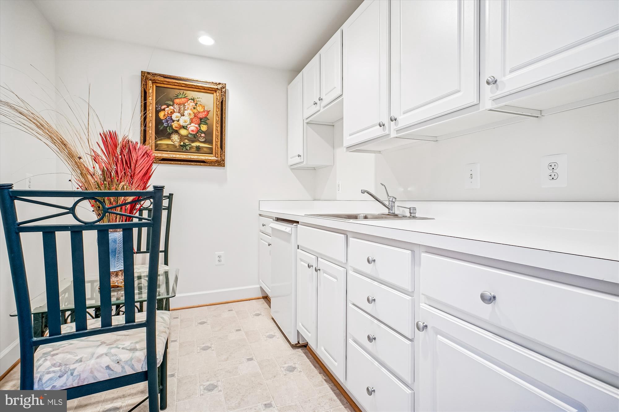 CLARENDON - Residential