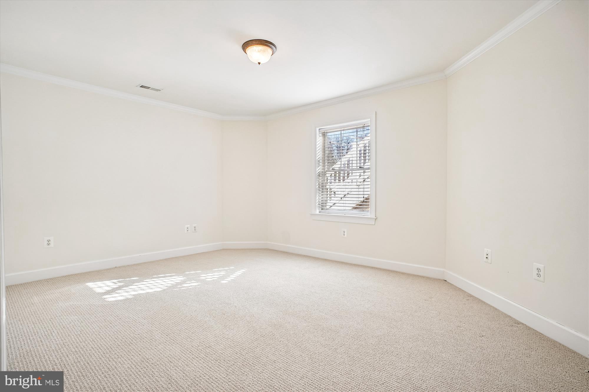 CLARENDON - Residential