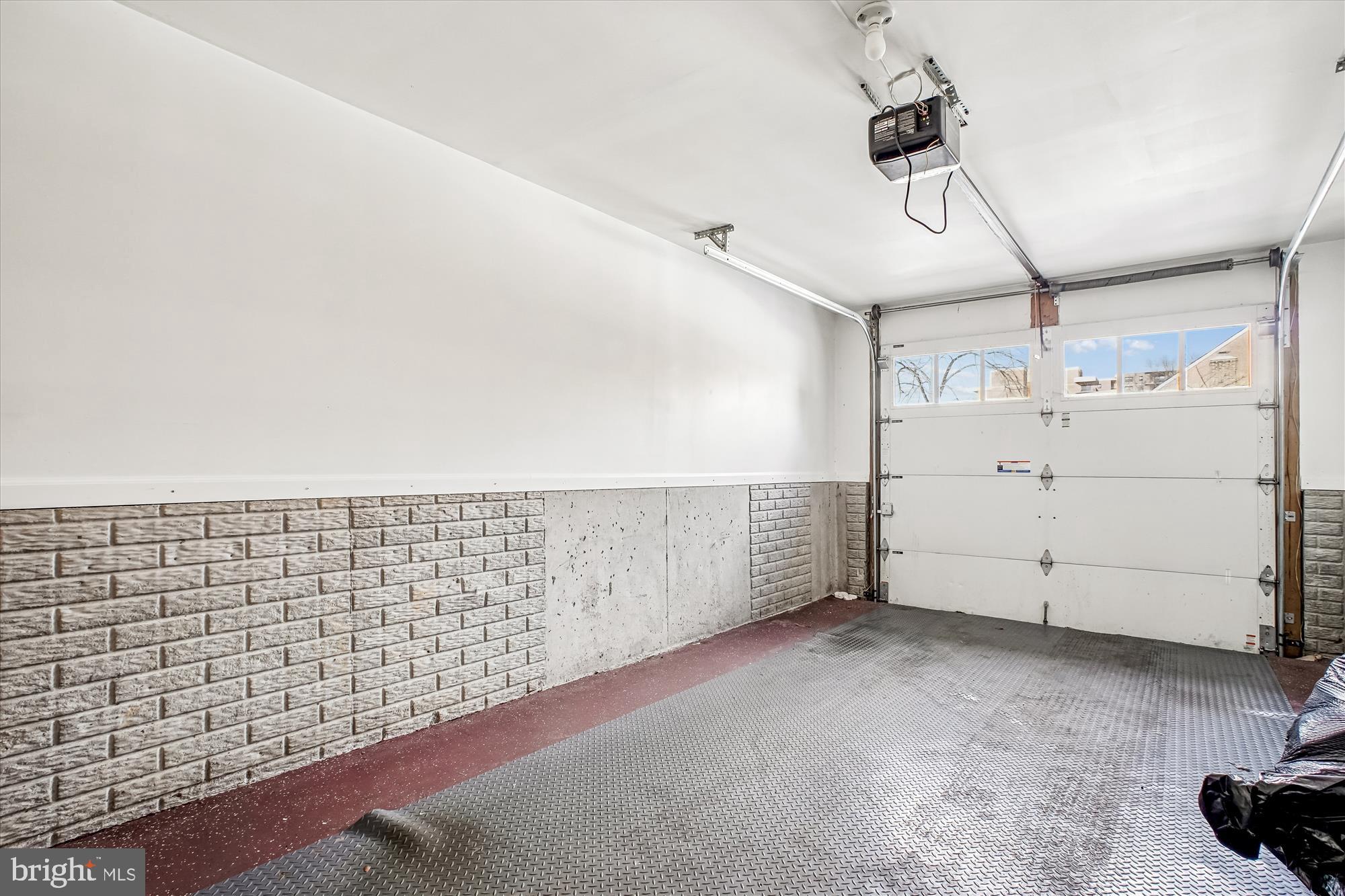 CLARENDON - Residential