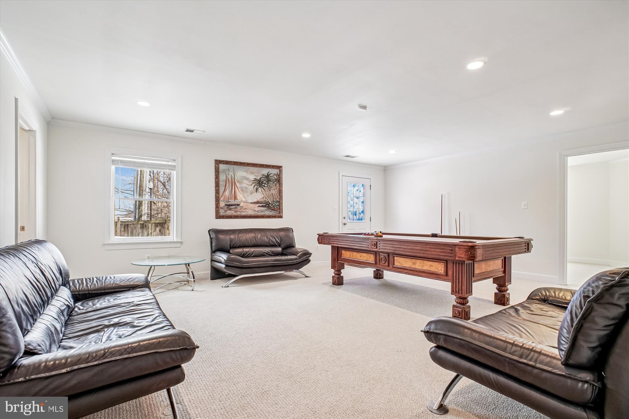 CLARENDON - Residential