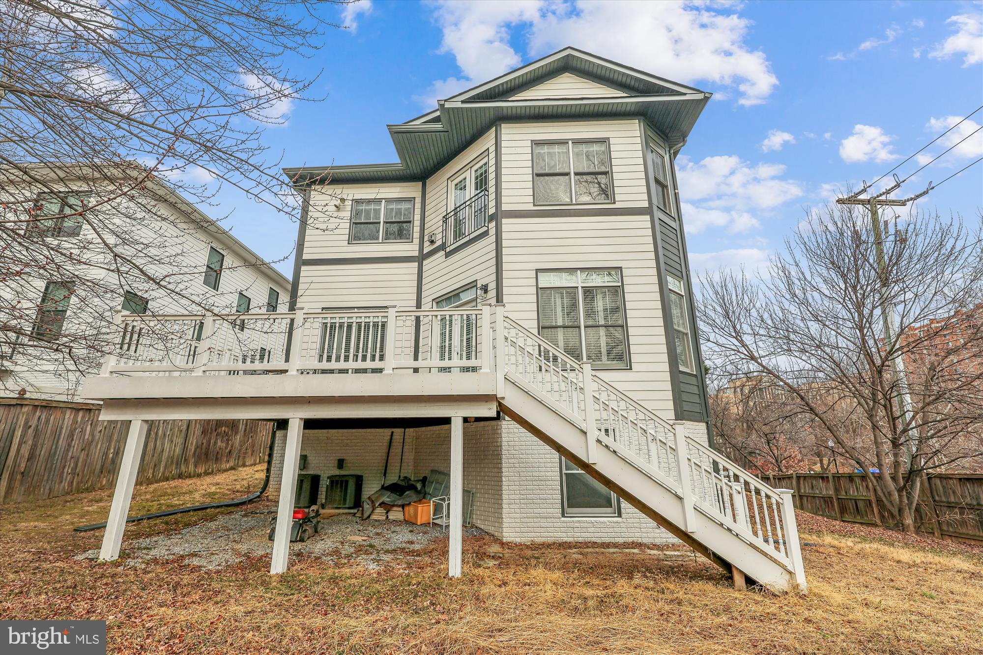 CLARENDON - Residential