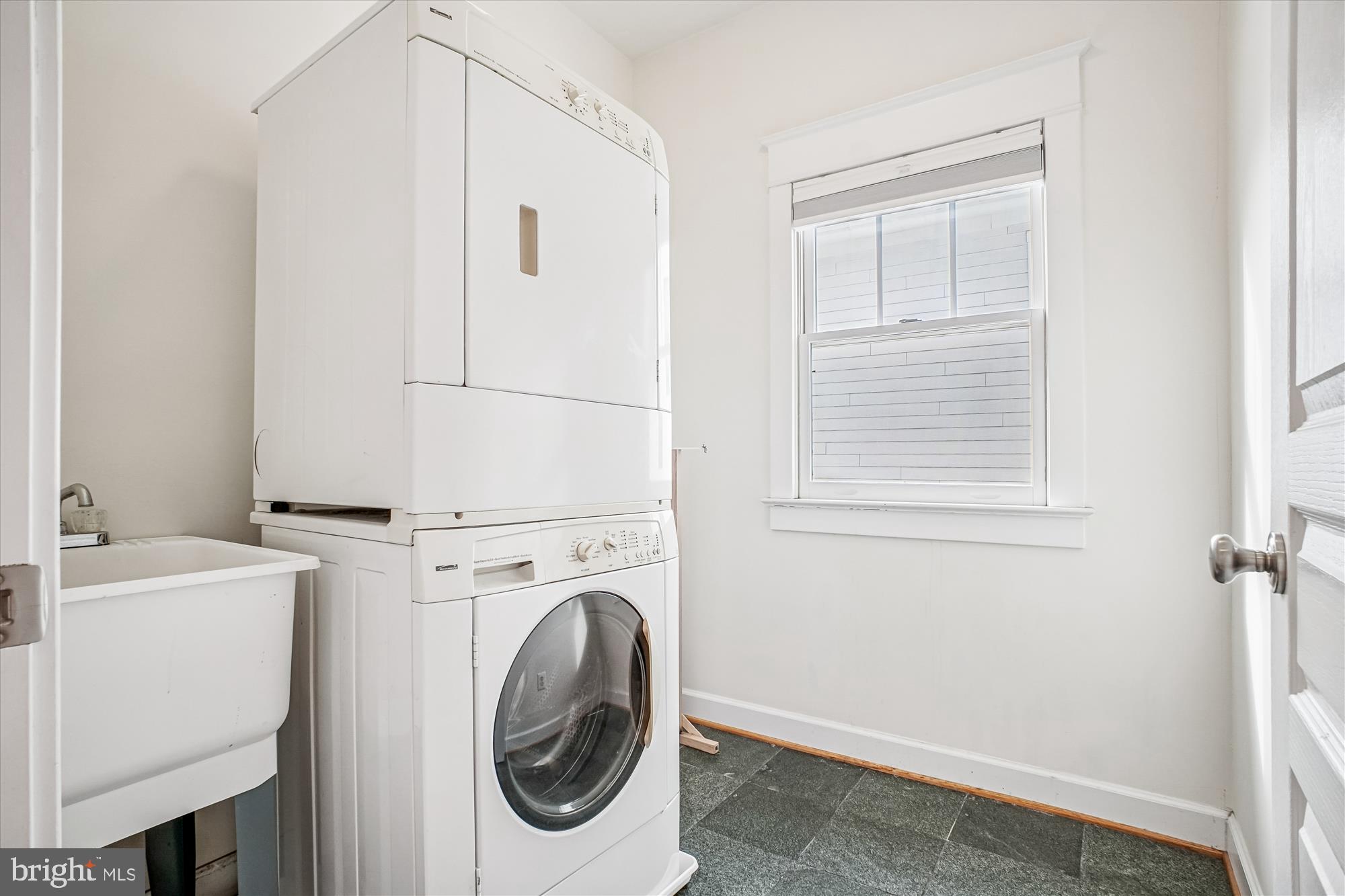 CLARENDON - Residential