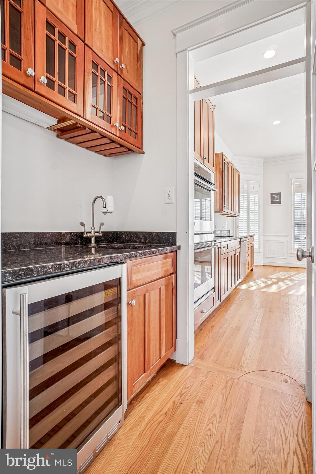 CLARENDON - Residential