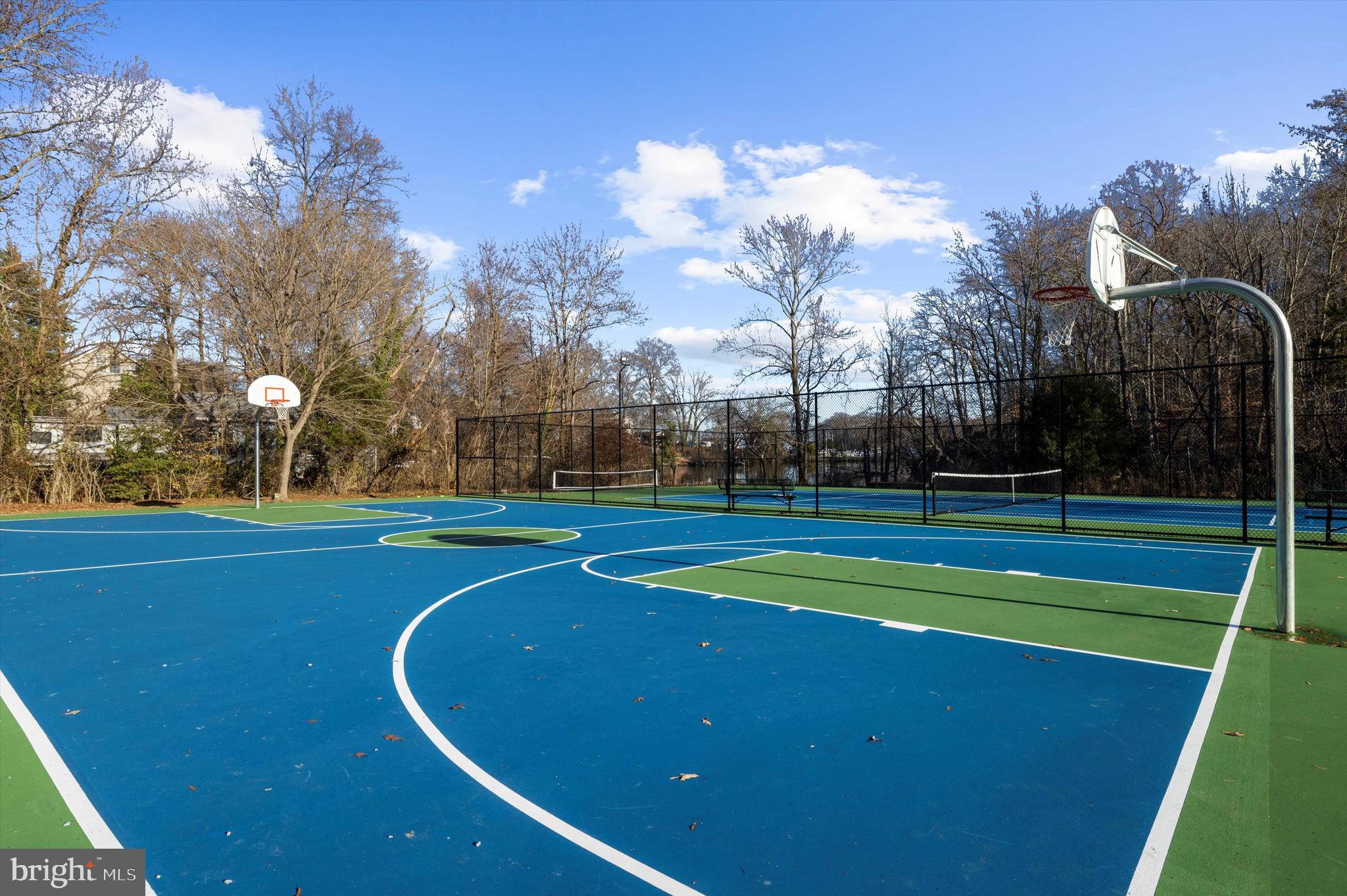 LOCH HAVEN - Residential