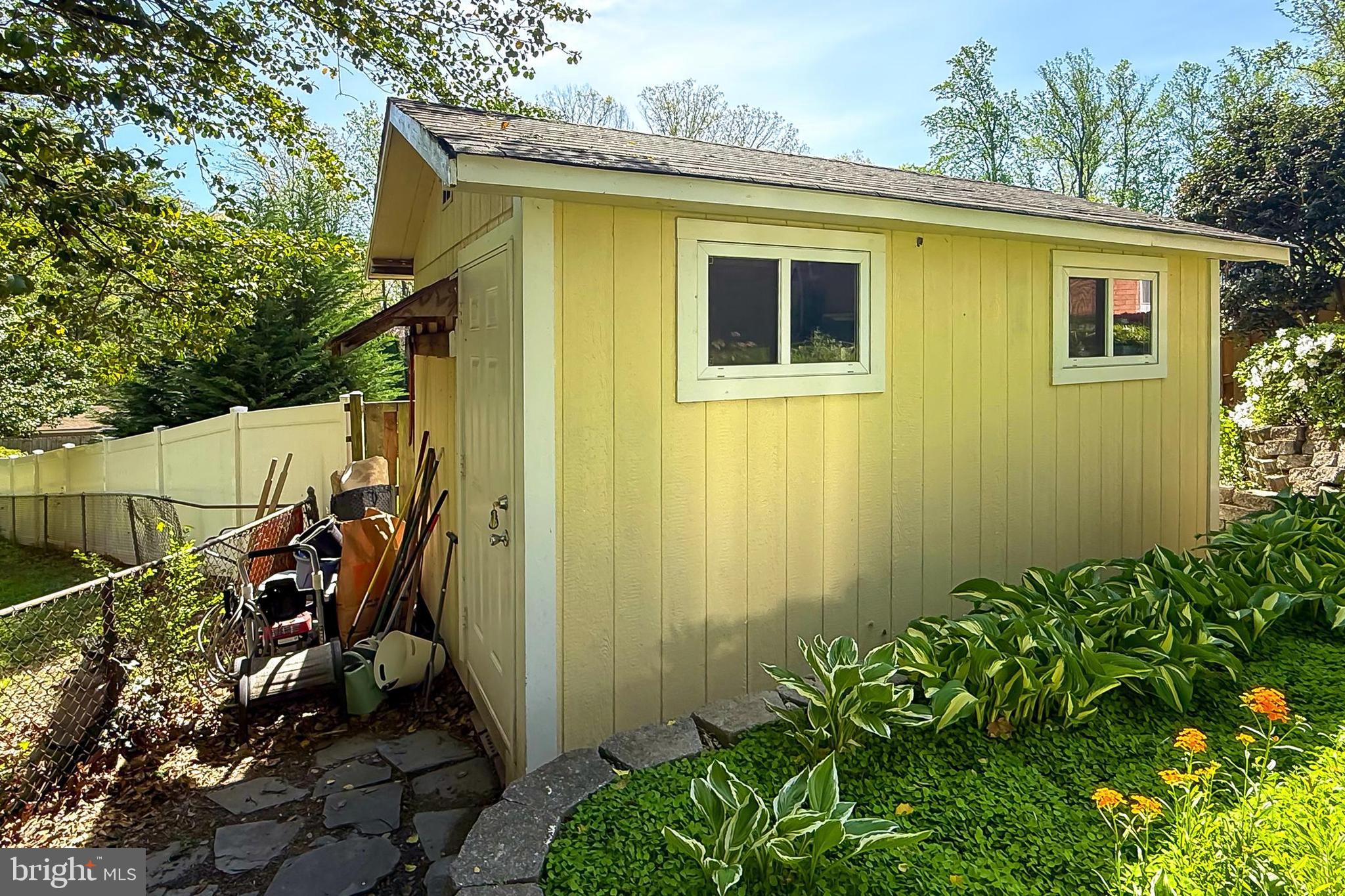 WESTVIEW HILLS - Residential