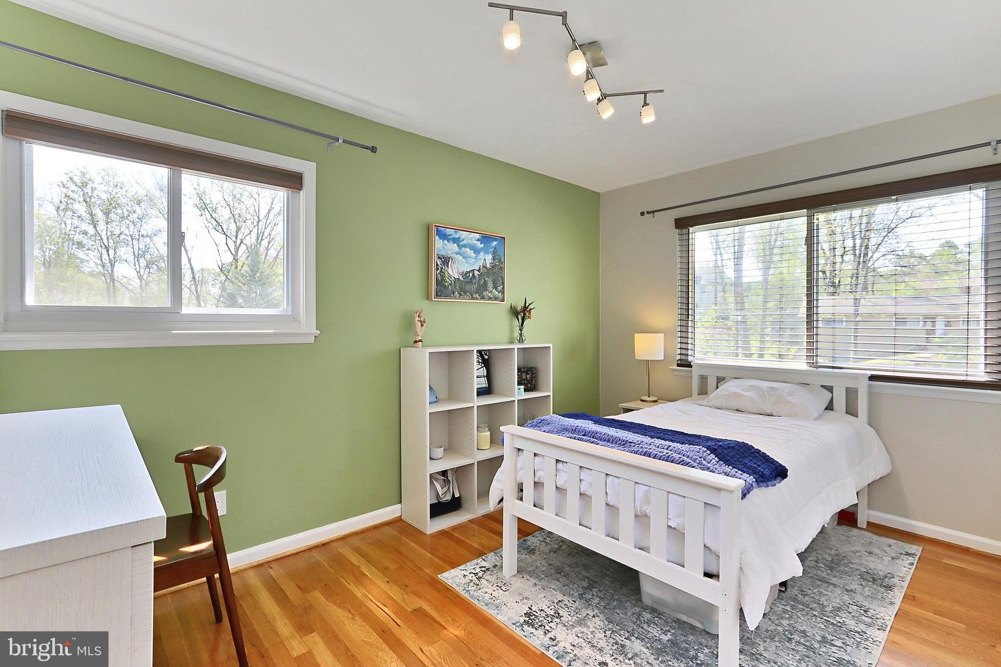 WESTVIEW HILLS - Residential