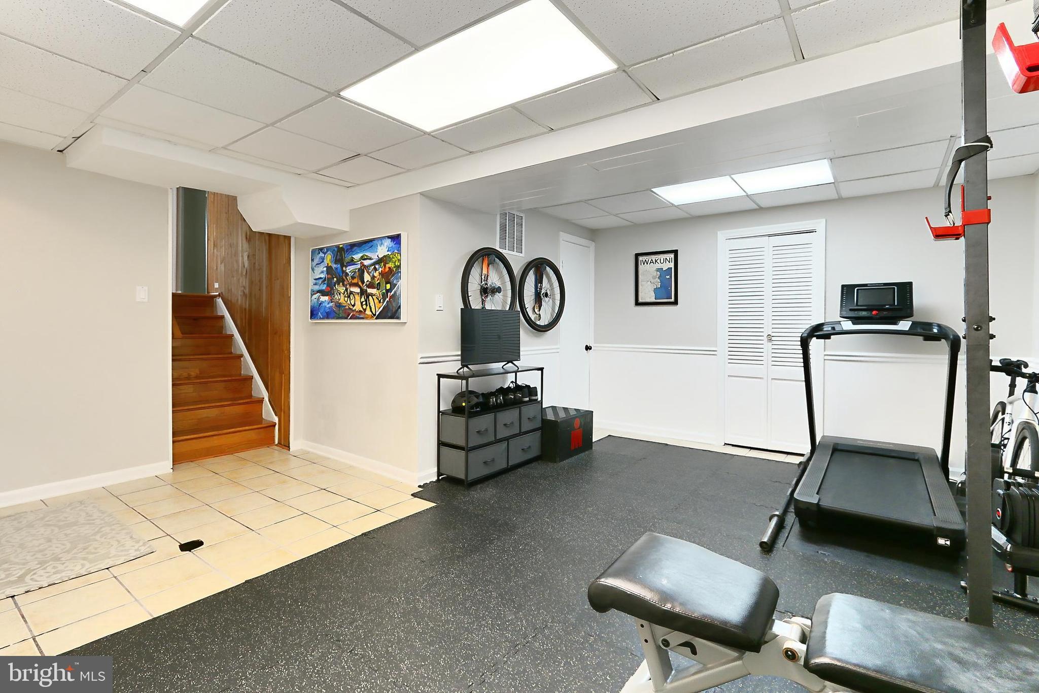 WESTVIEW HILLS - Residential