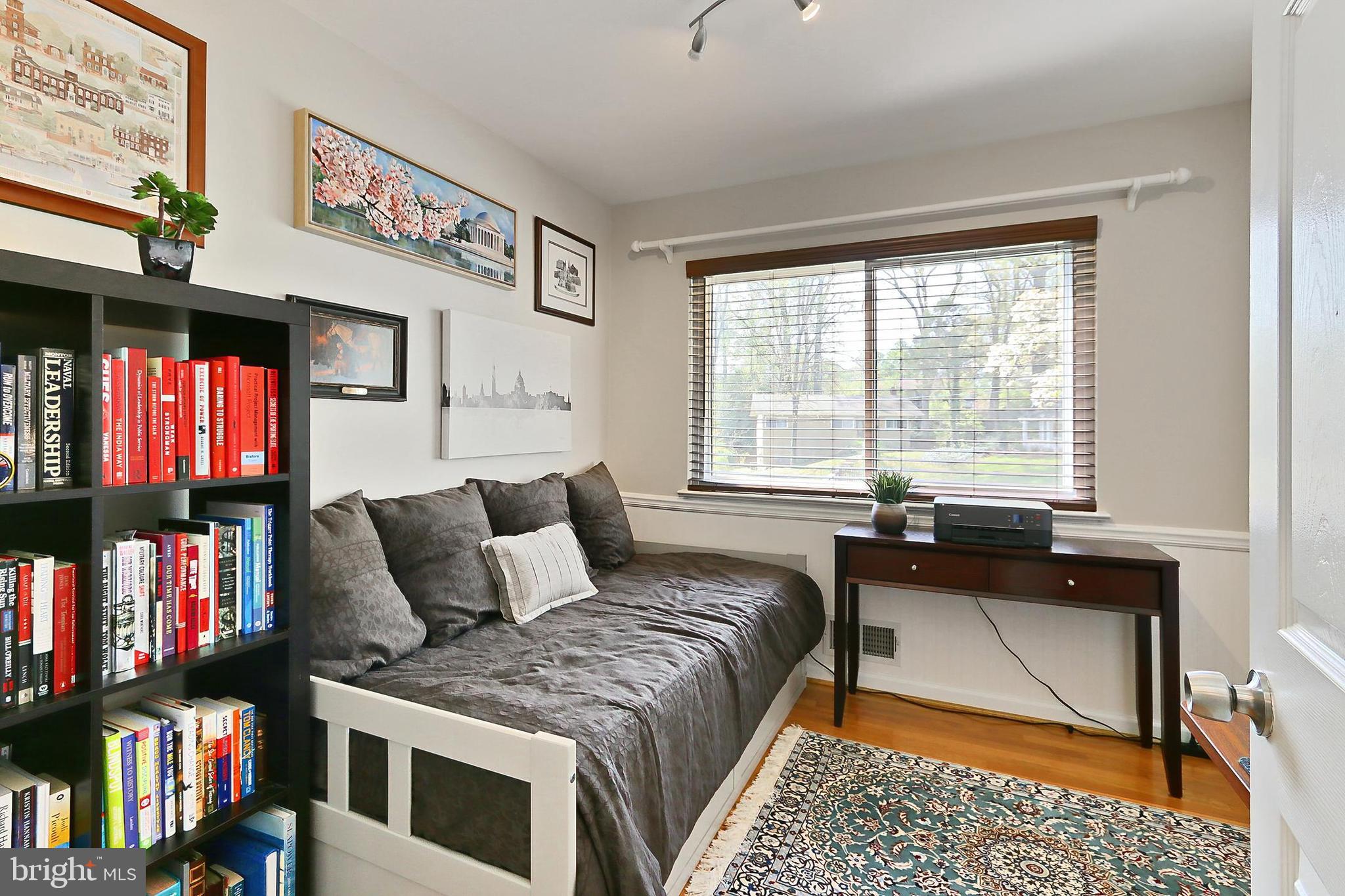 WESTVIEW HILLS - Residential