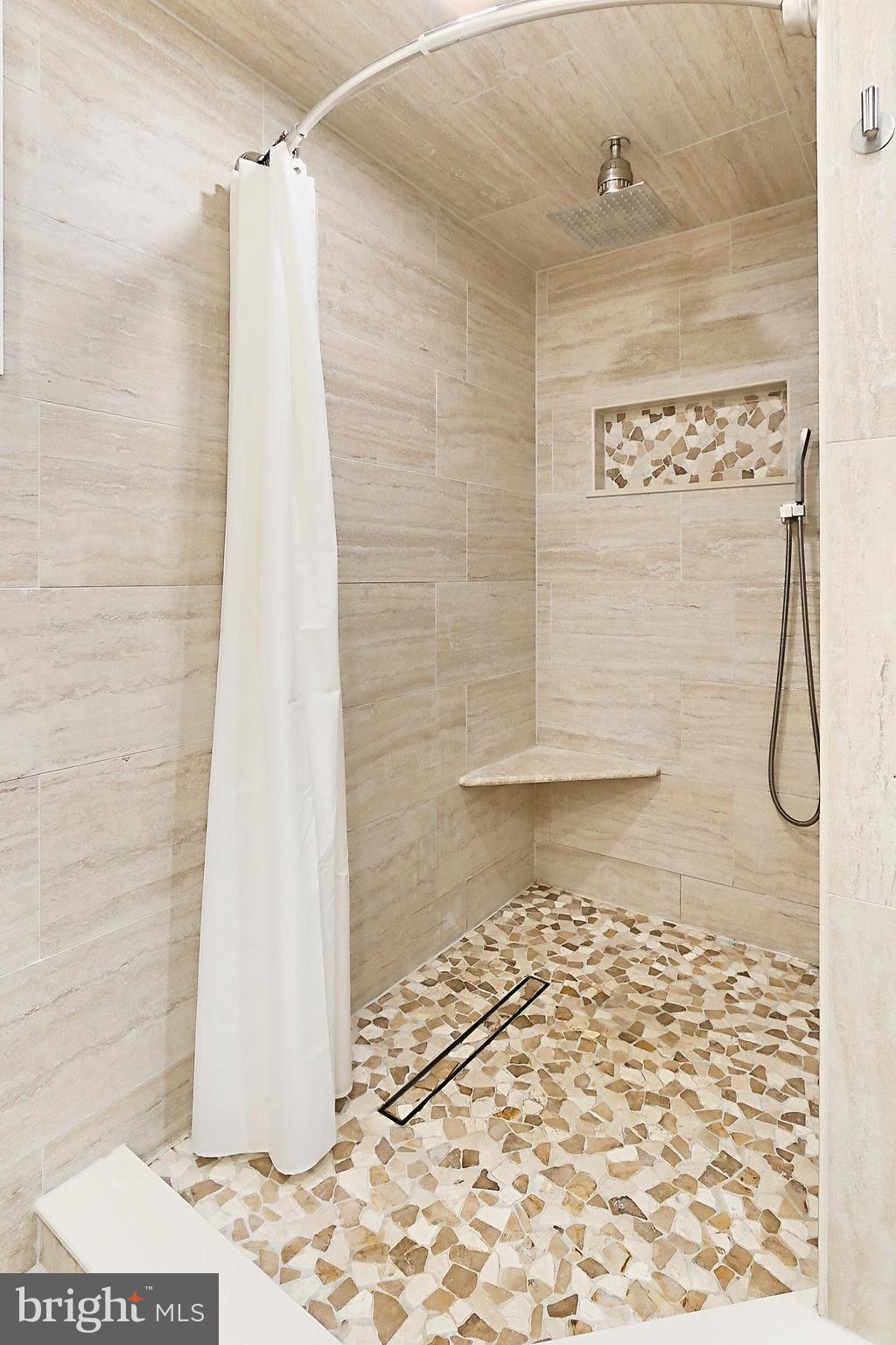 WESTVIEW HILLS - Residential