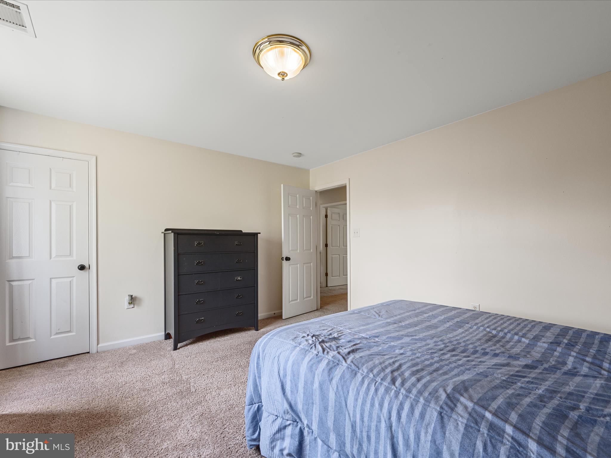 LOCUST HILL - Residential