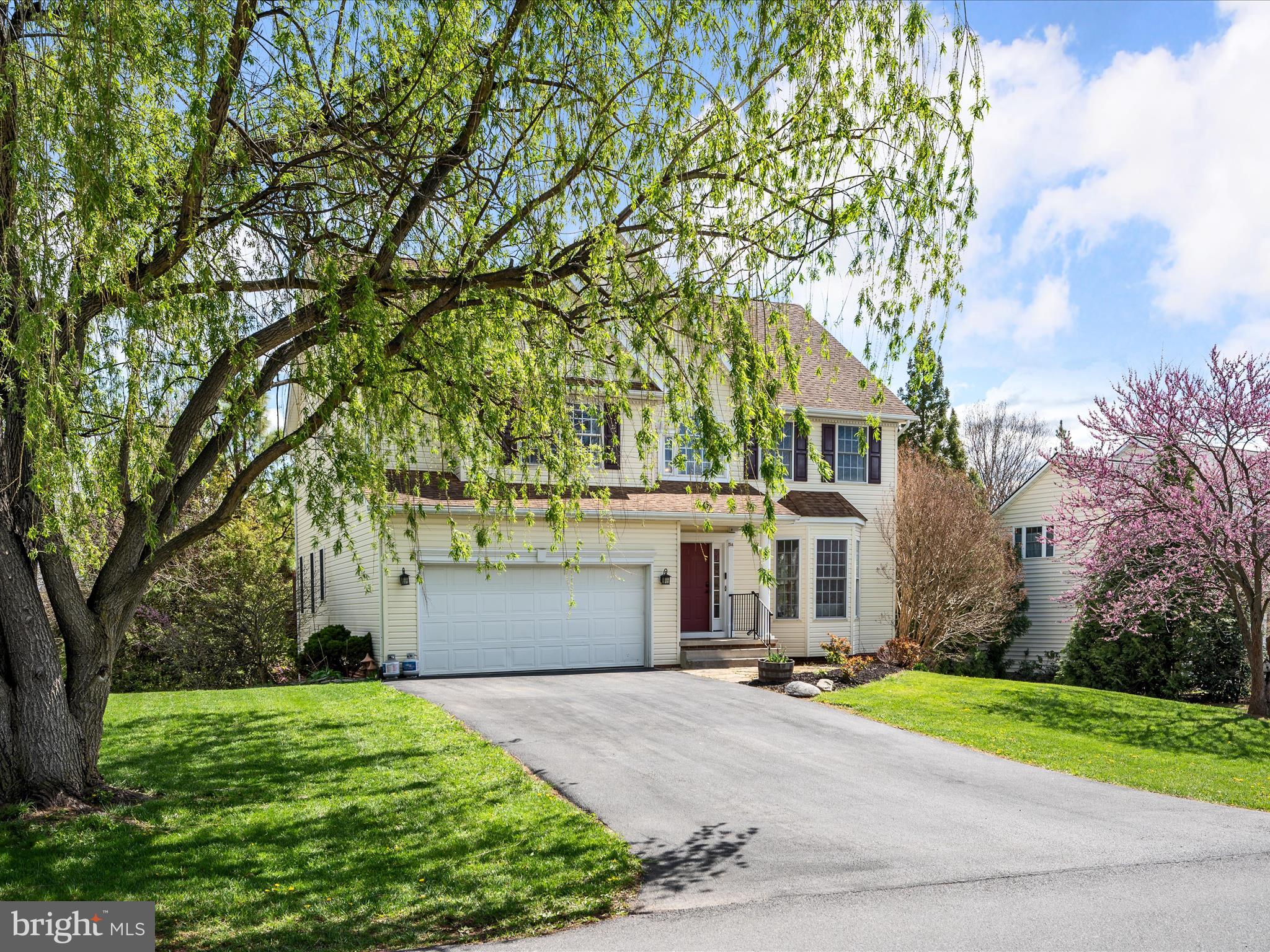 LOCUST HILL - Residential