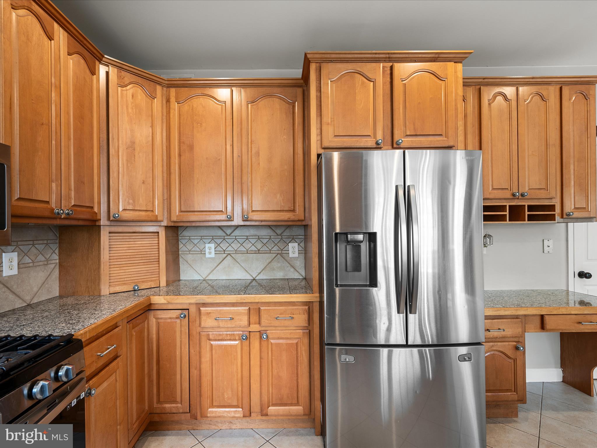 LOCUST HILL - Residential