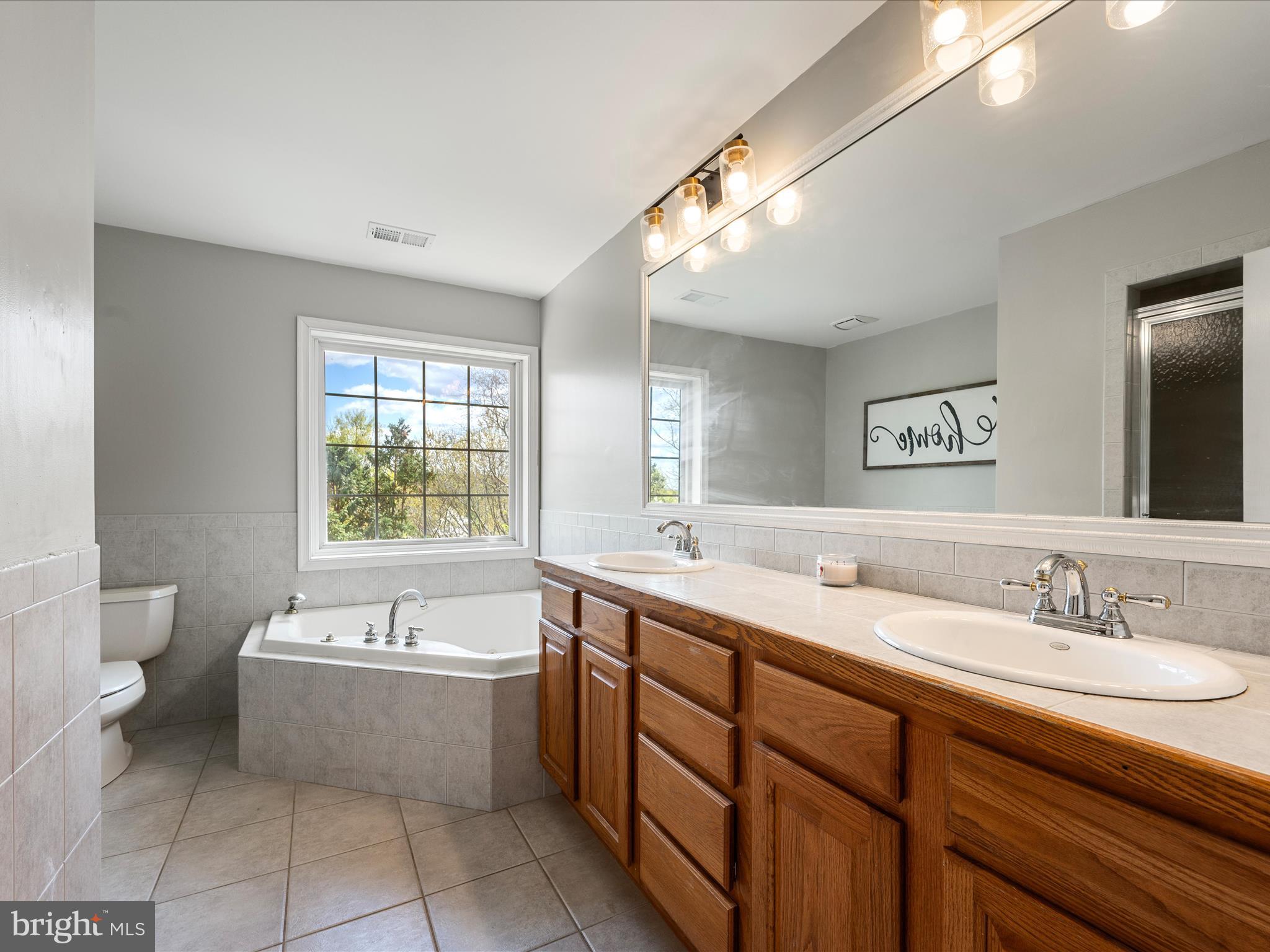 LOCUST HILL - Residential