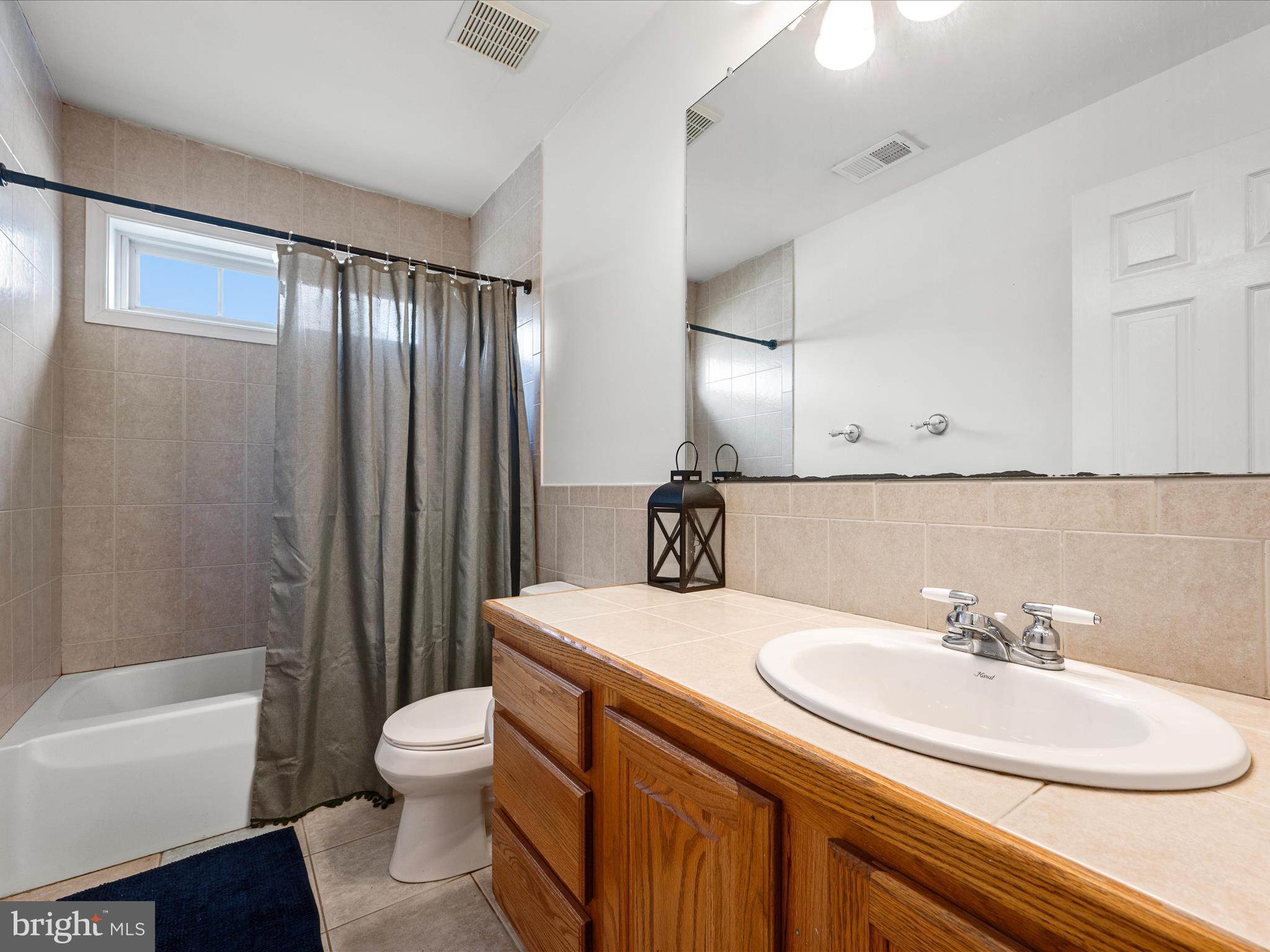 LOCUST HILL - Residential