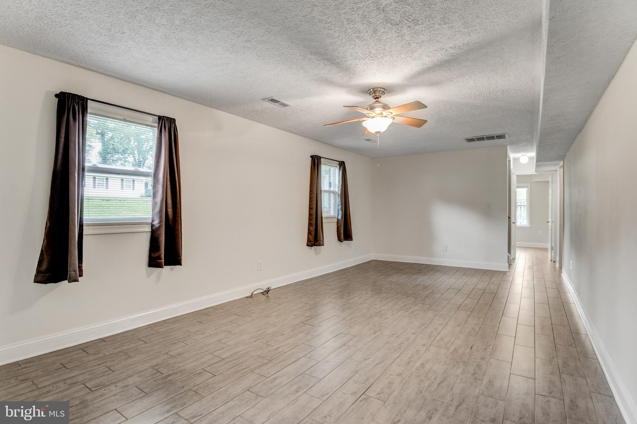 STONEWALL ESTATES - Residential Lease