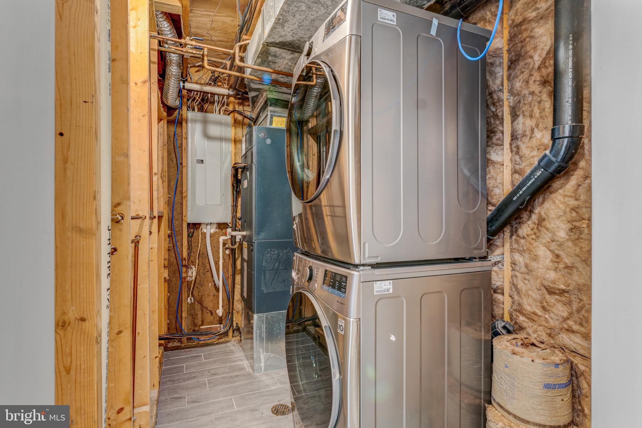 STONEWALL ESTATES - Residential Lease