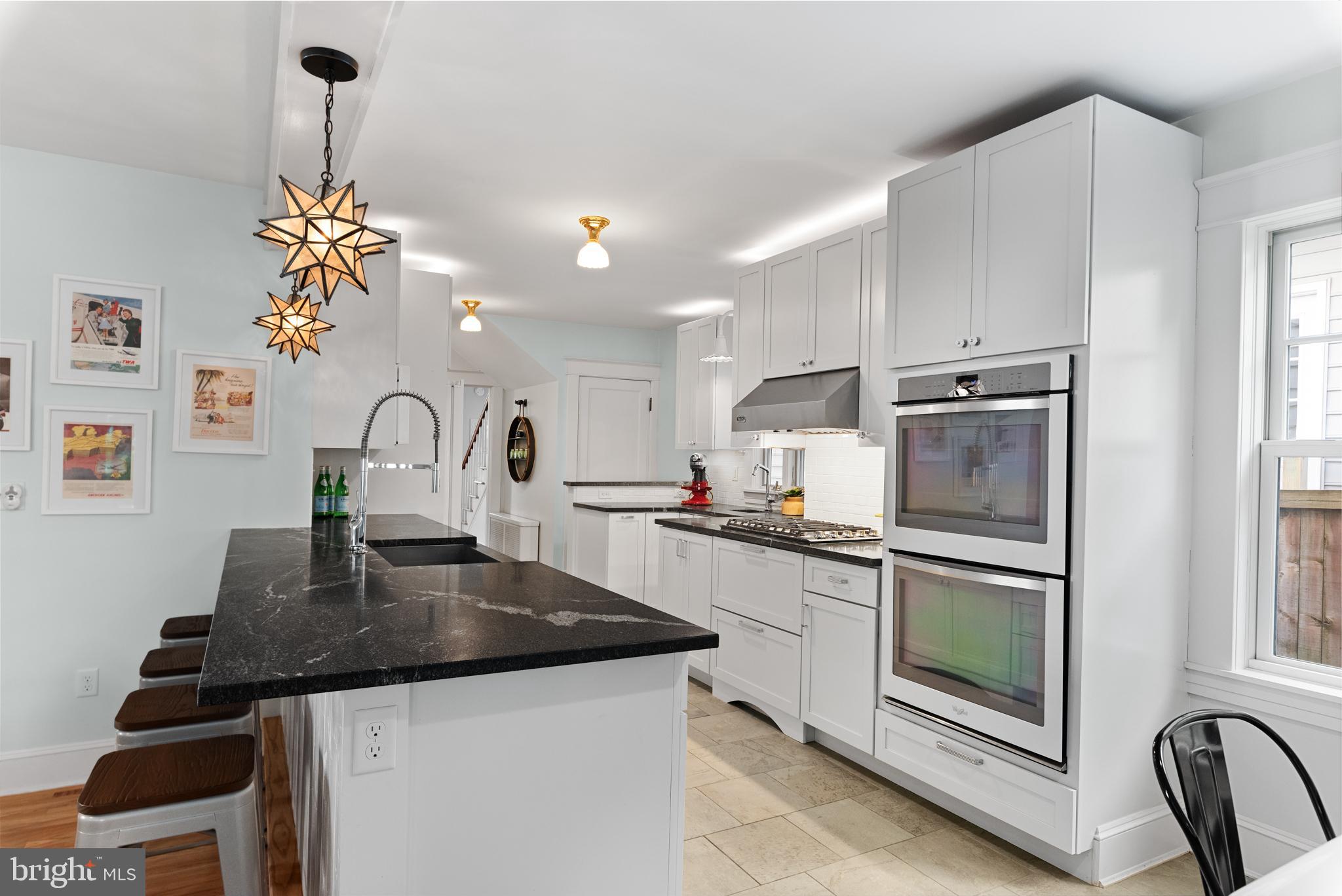 MURRAY HILL - Residential