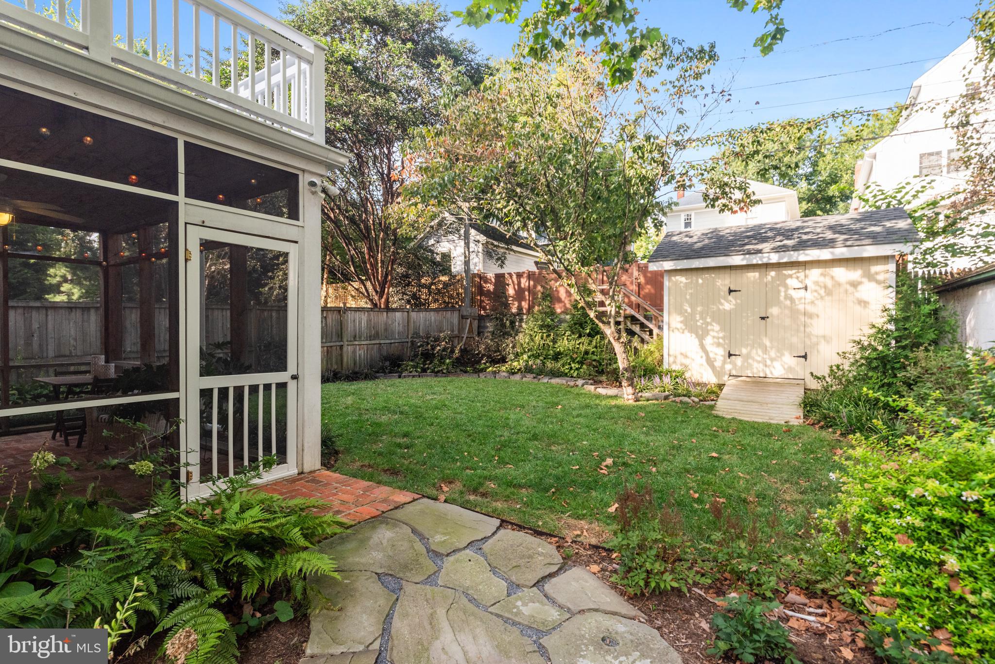 MURRAY HILL - Residential