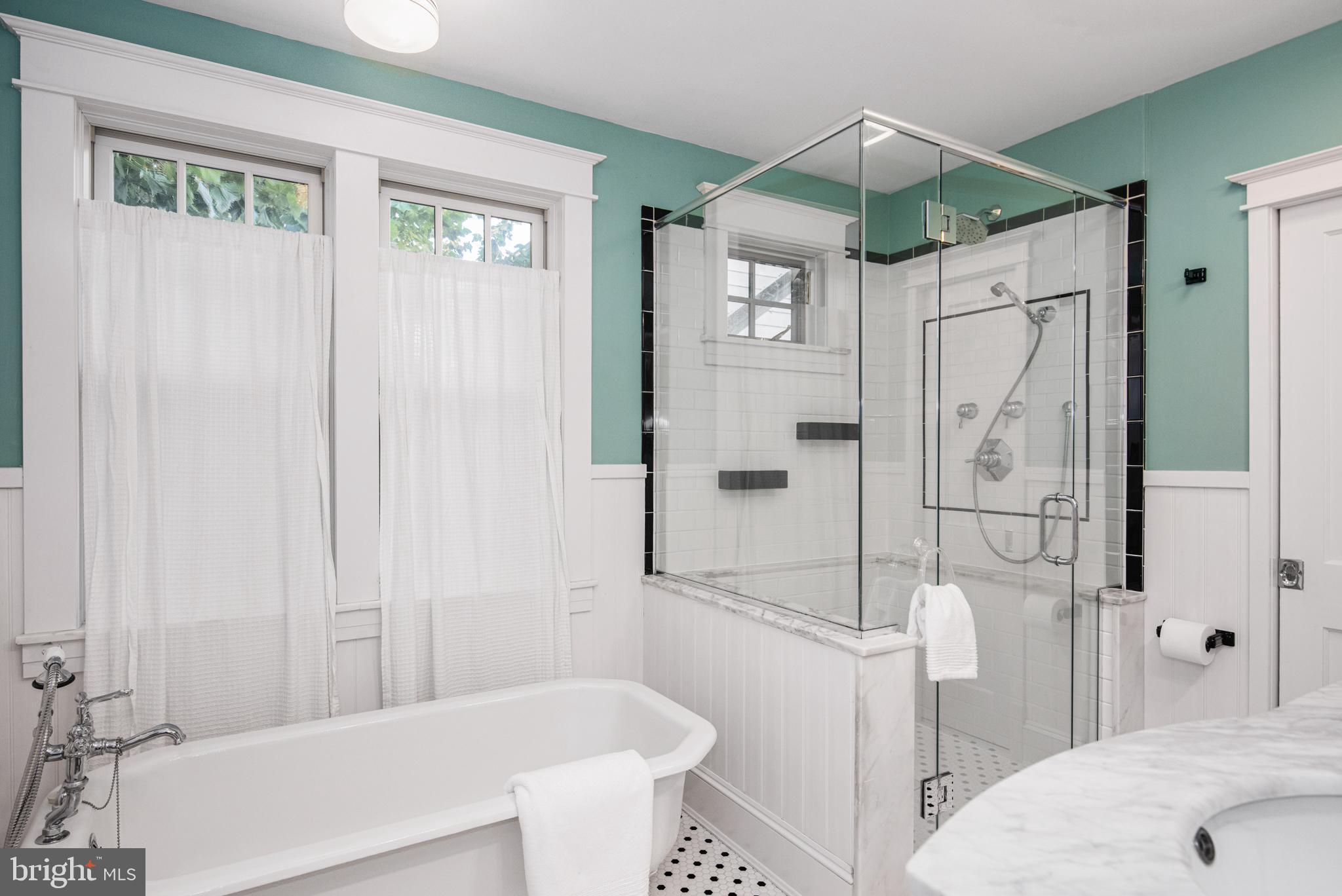 MURRAY HILL - Residential