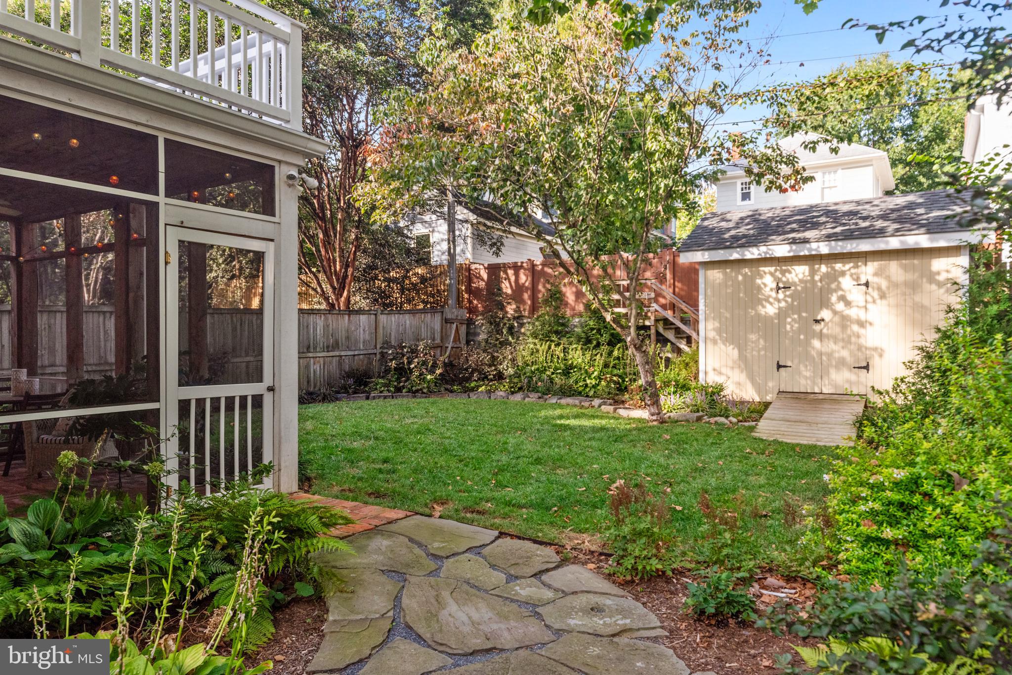 MURRAY HILL - Residential