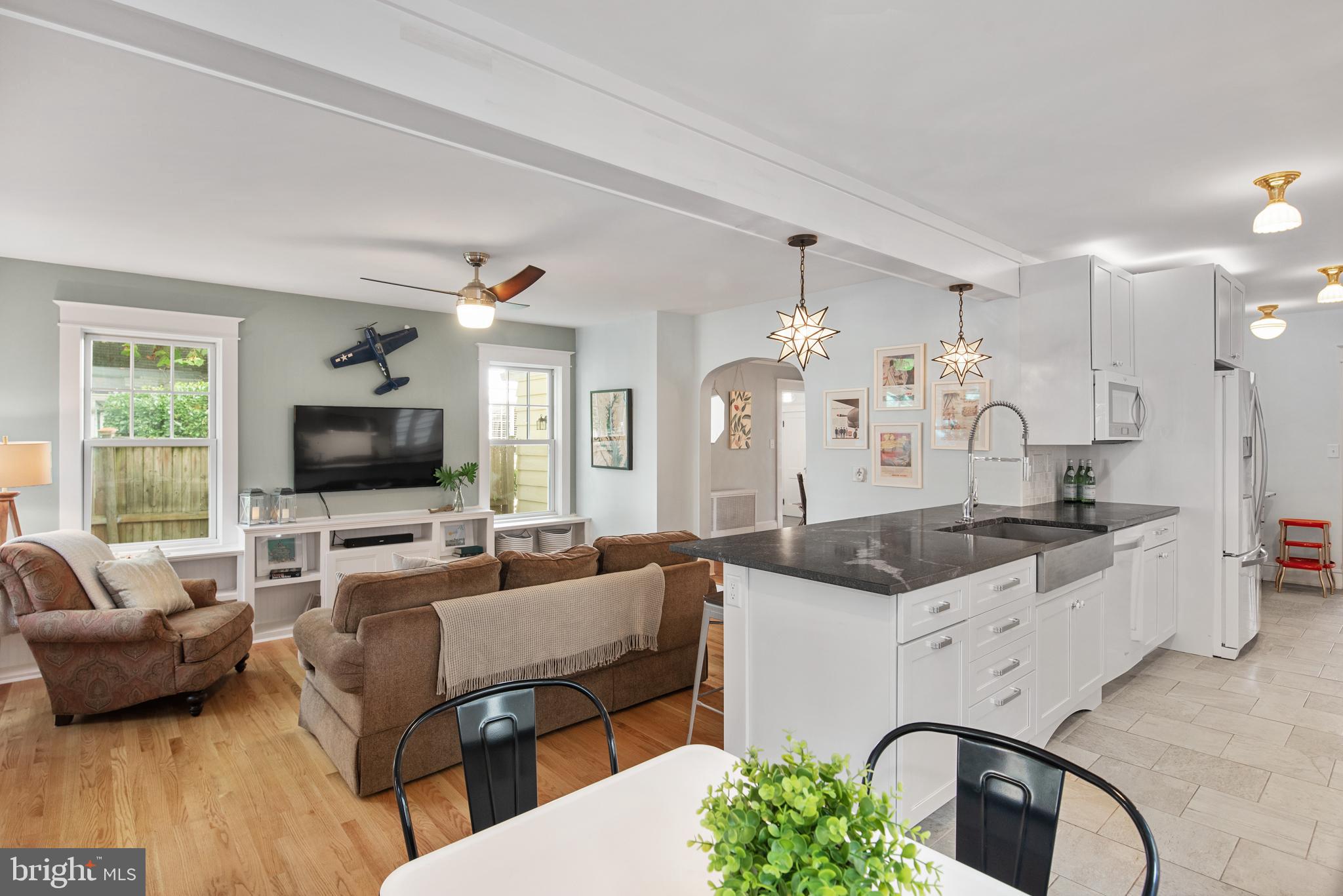 MURRAY HILL - Residential