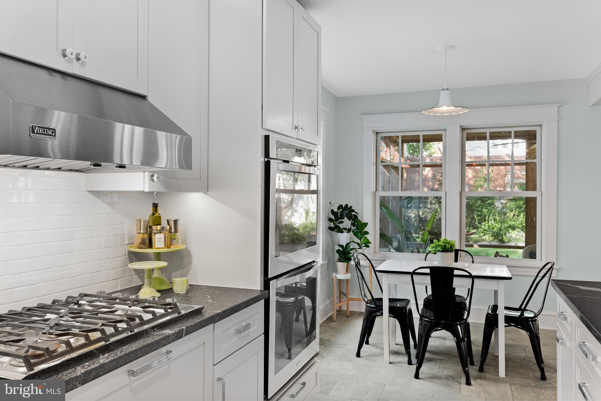 MURRAY HILL - Residential