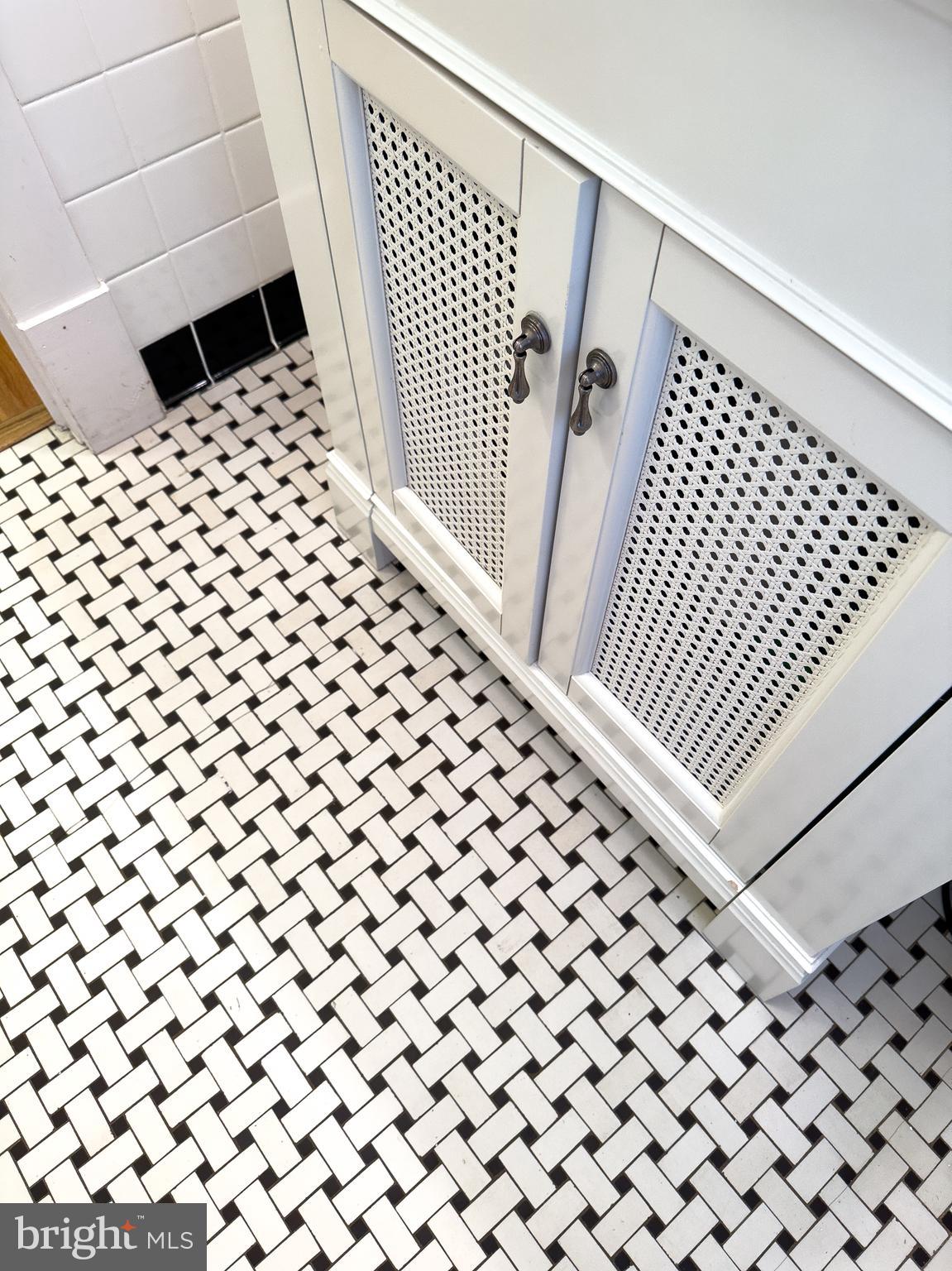 MURRAY HILL - Residential