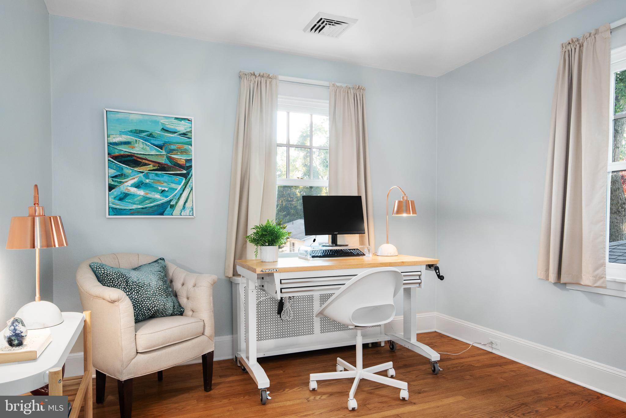 MURRAY HILL - Residential