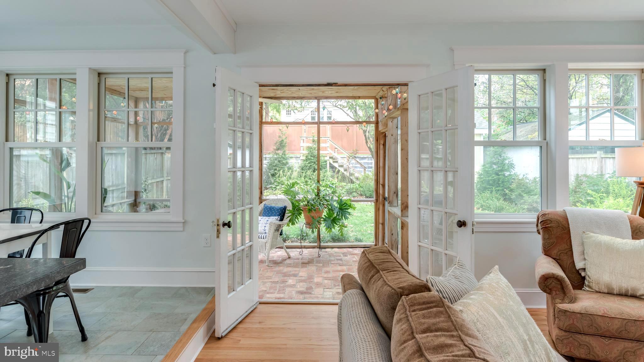 MURRAY HILL - Residential