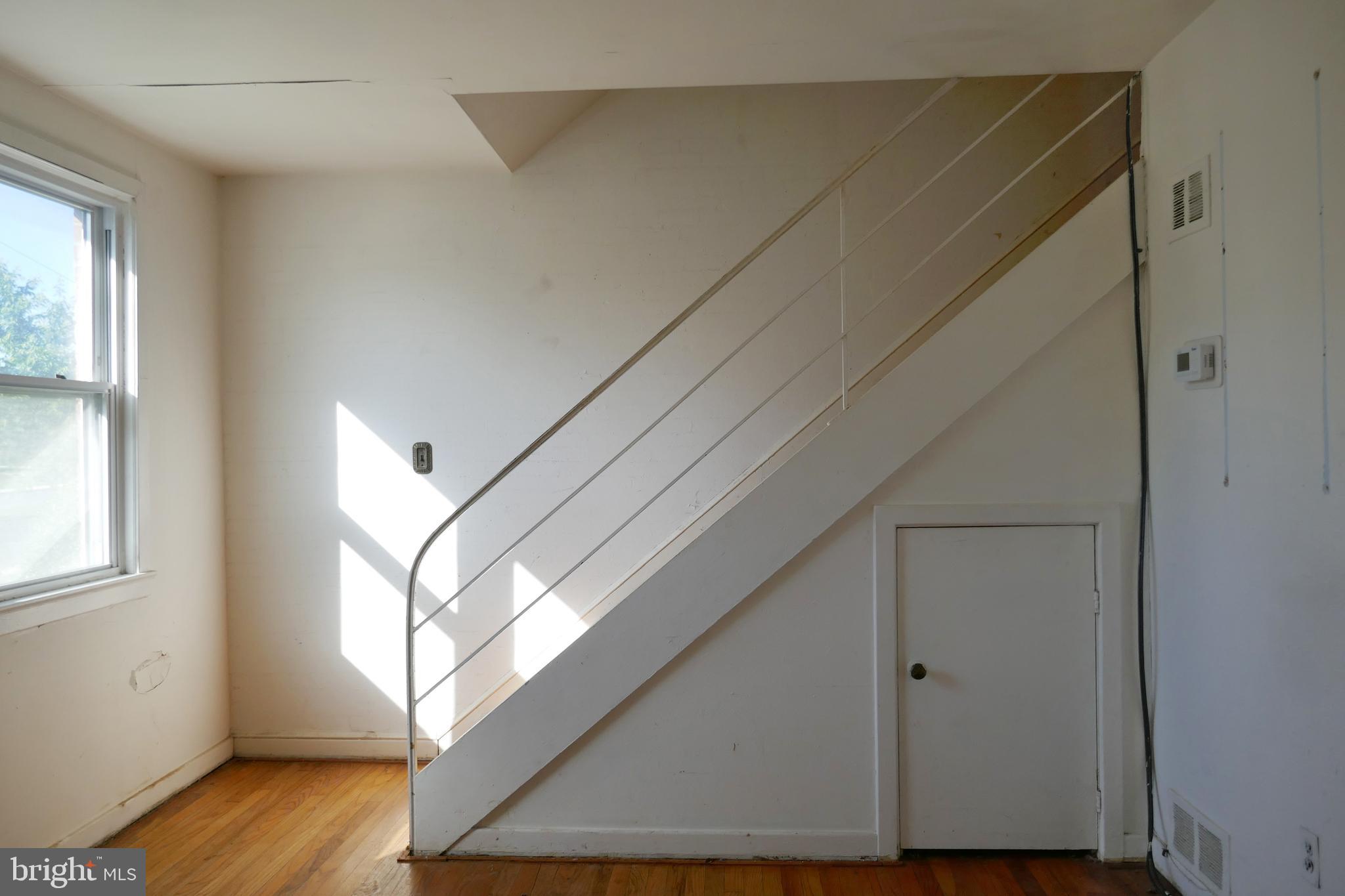 IVERSON SQUARE CONDOMINIUM - Residential