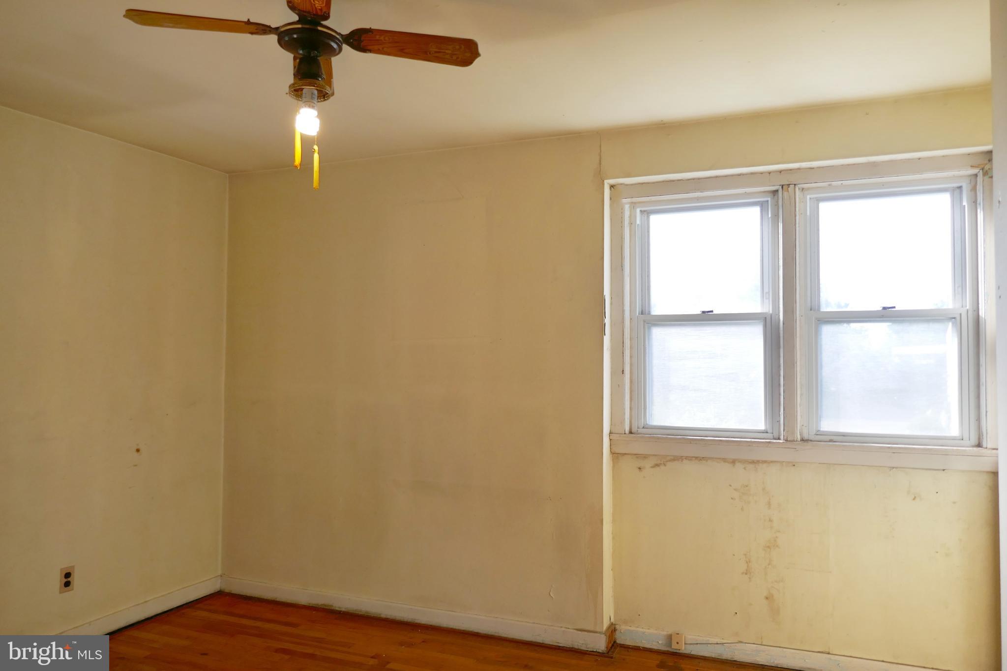 IVERSON SQUARE CONDOMINIUM - Residential