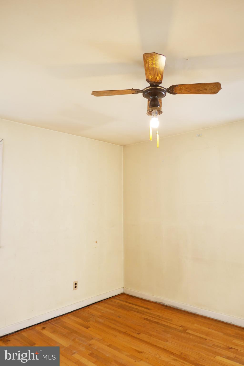 IVERSON SQUARE CONDOMINIUM - Residential