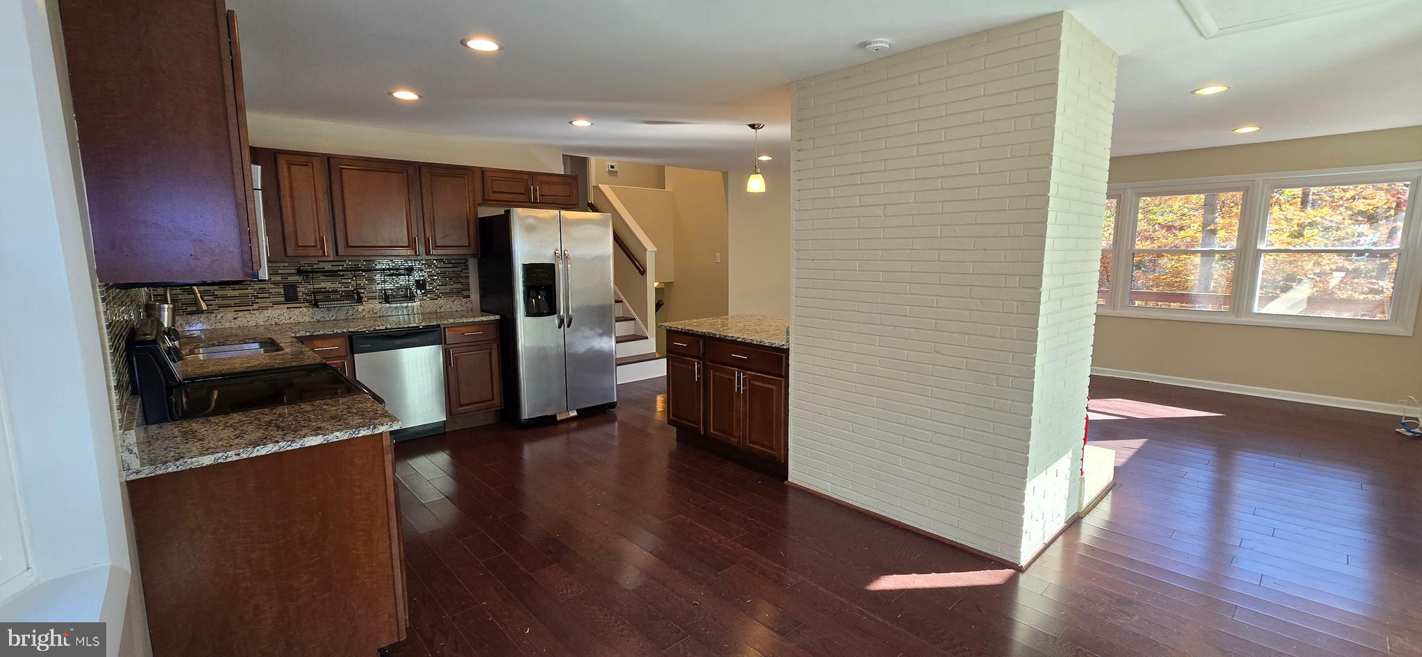 APPLE GROVE - Residential Lease