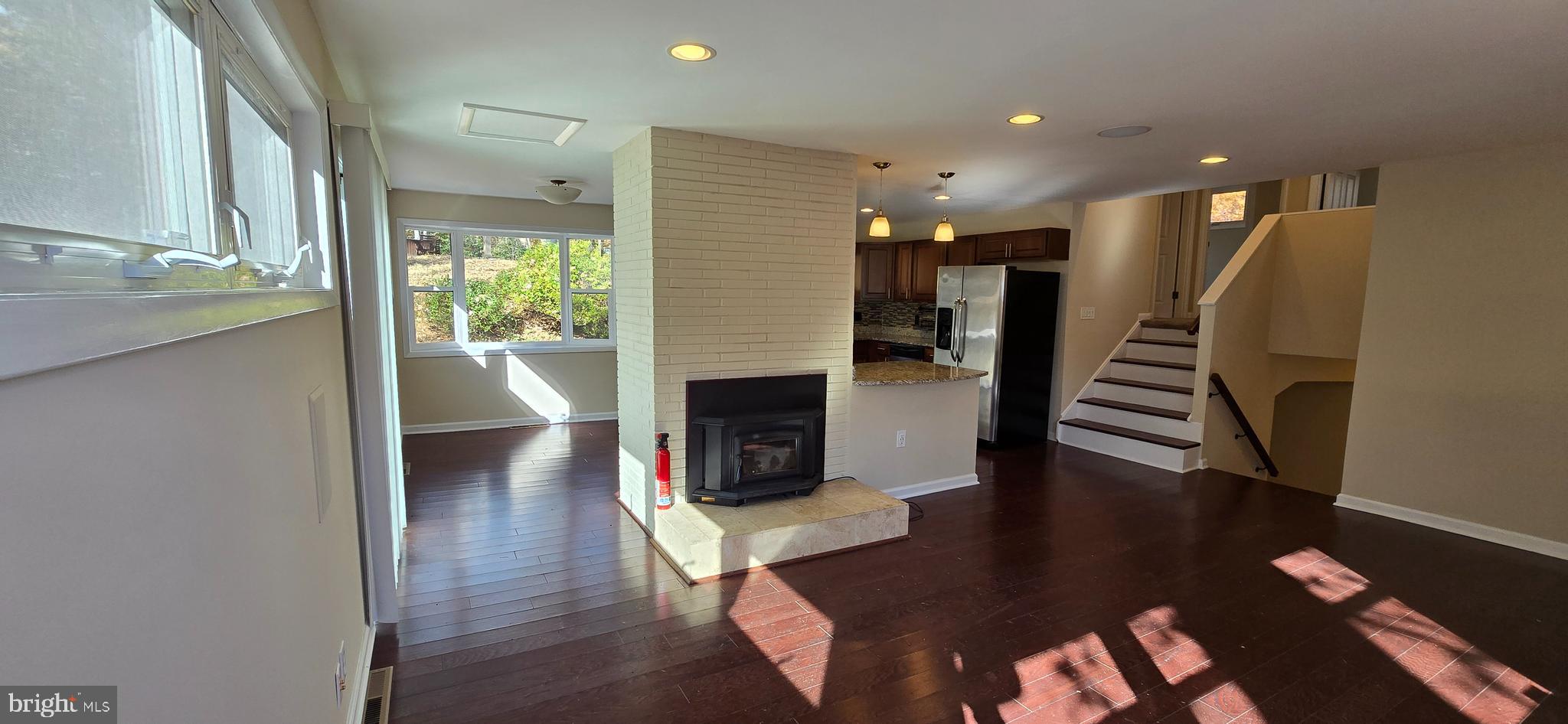 APPLE GROVE - Residential Lease