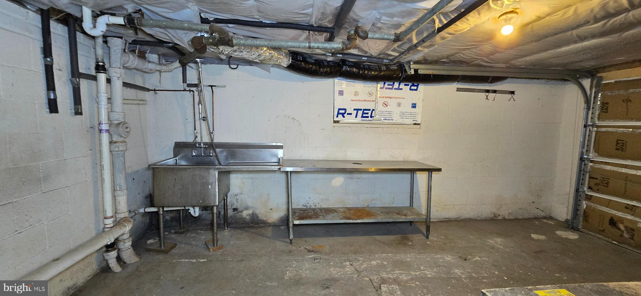 APPLE GROVE - Residential Lease